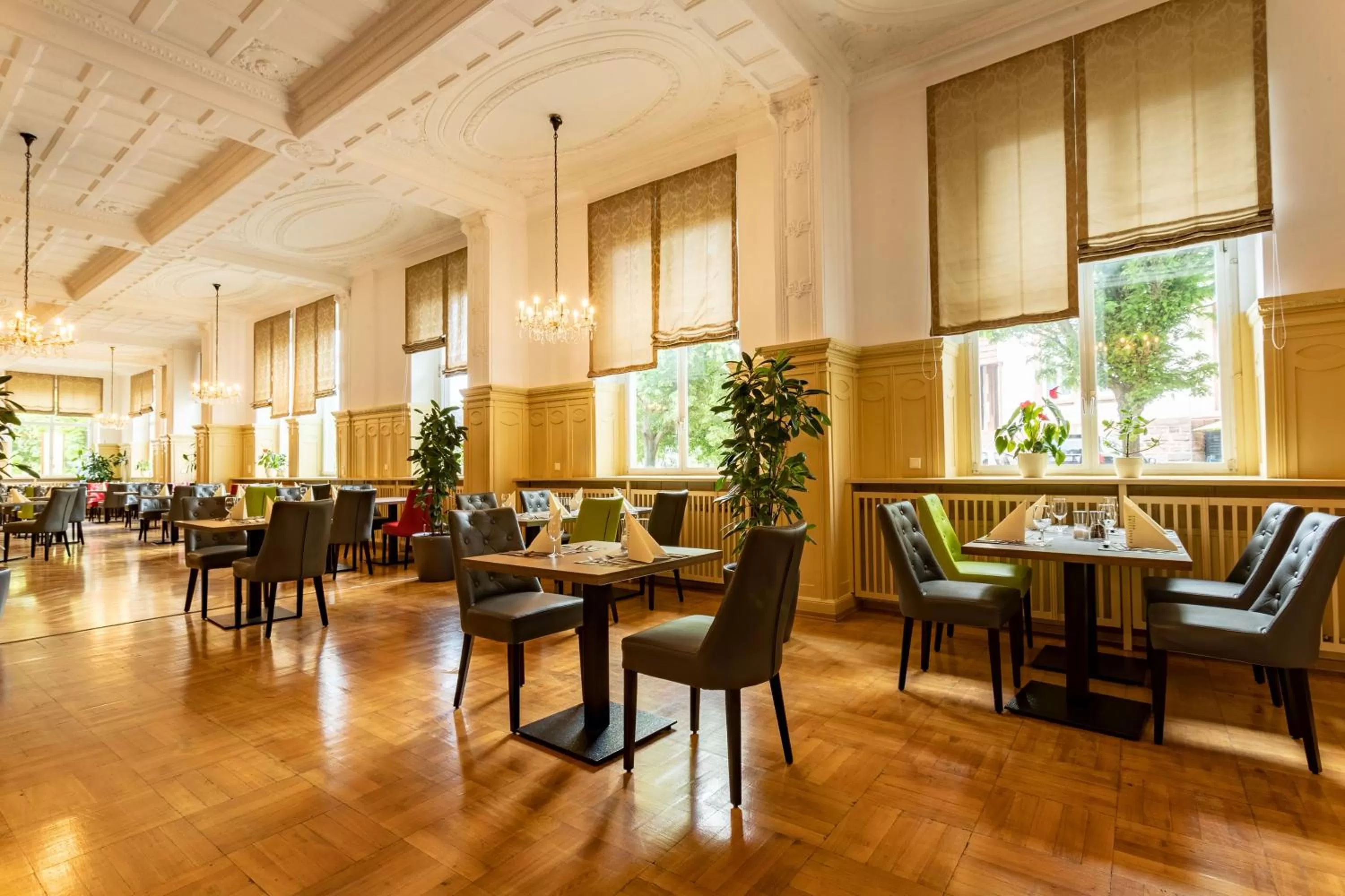 Restaurant/places to eat in Hotel Badehof