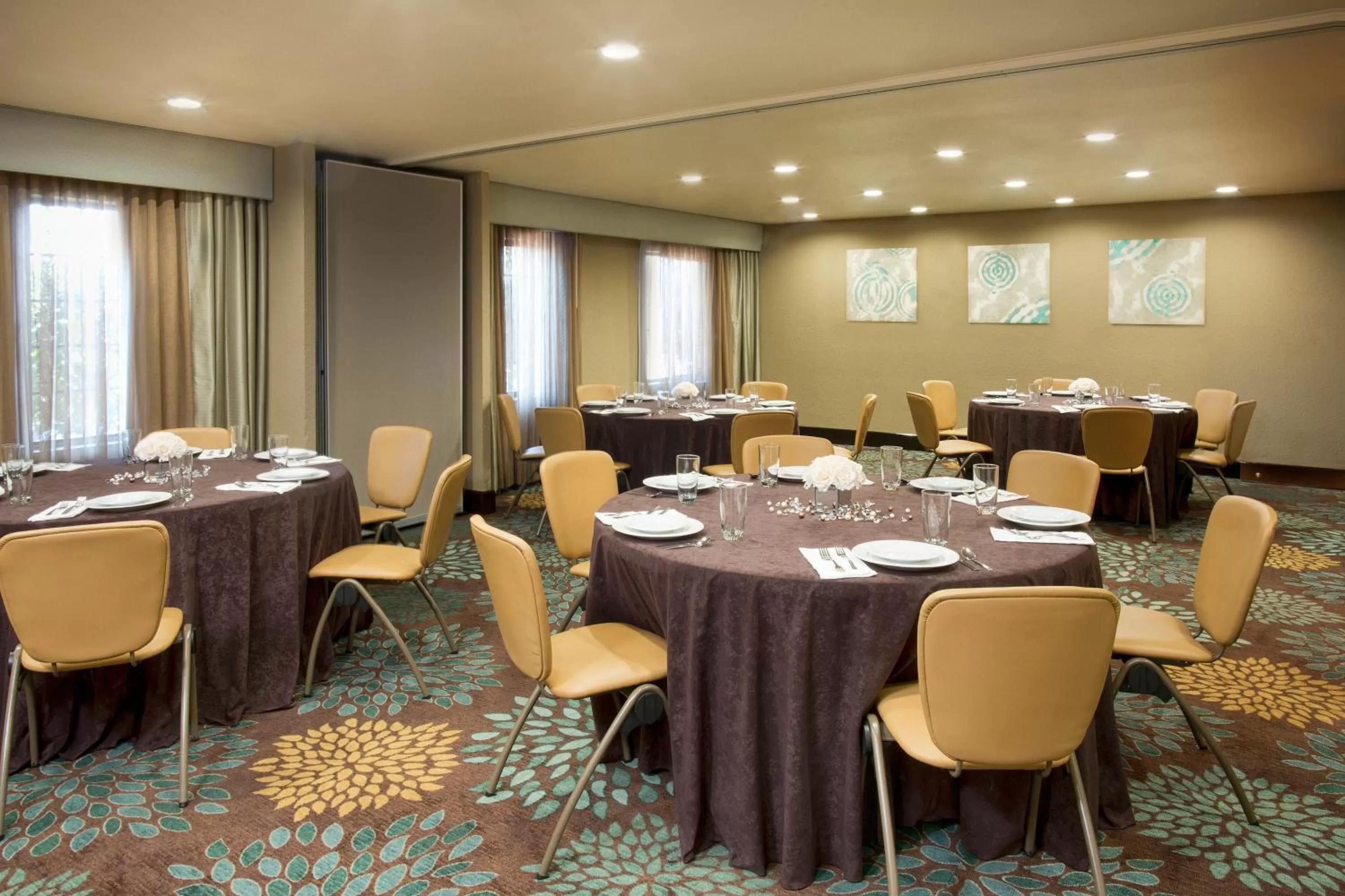 Meeting/conference room in Staybridge Suites Myrtle Beach-Fantasy Harbour by IHG