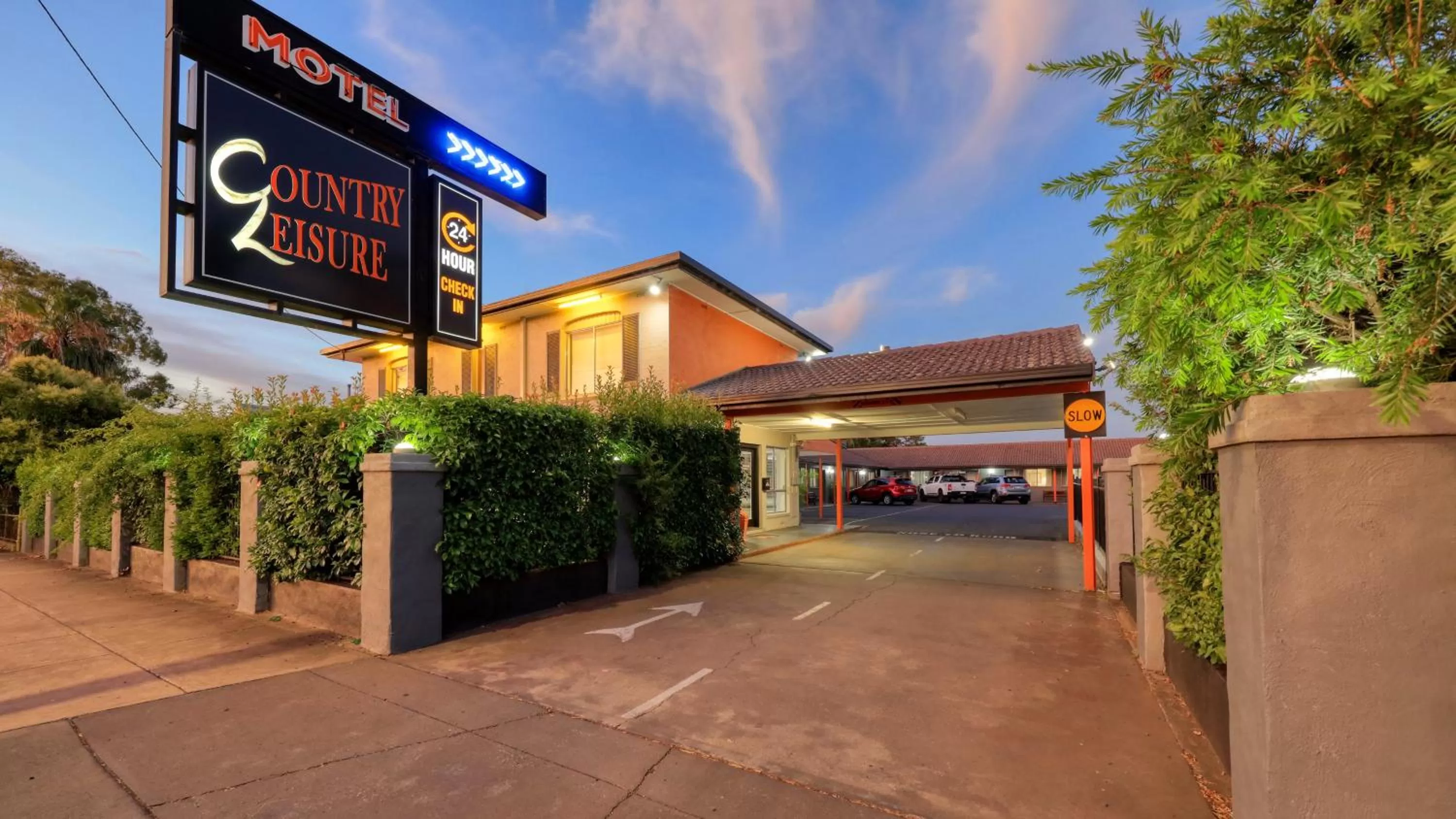 Facade/entrance in Country Leisure Motor Inn