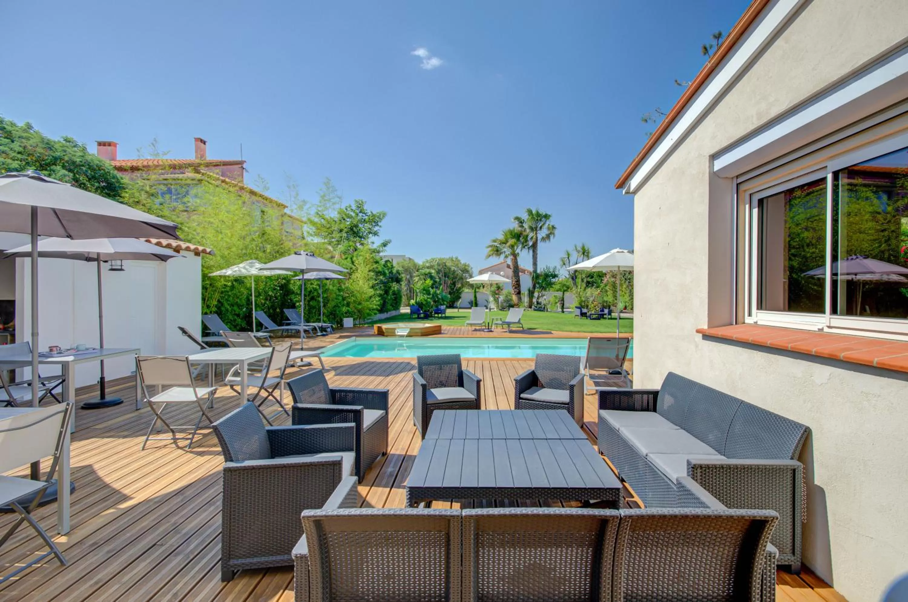 Property building in Domaine Le Courti - Adult only