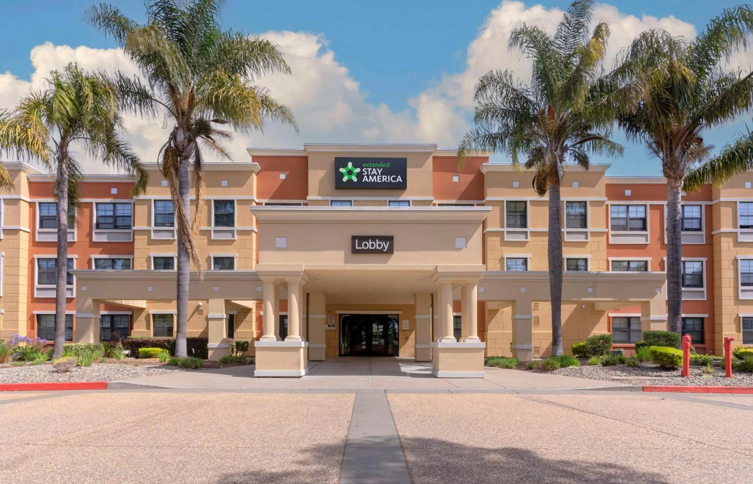 Property building in Extended Stay America Suites - Oakland - Alameda Airport