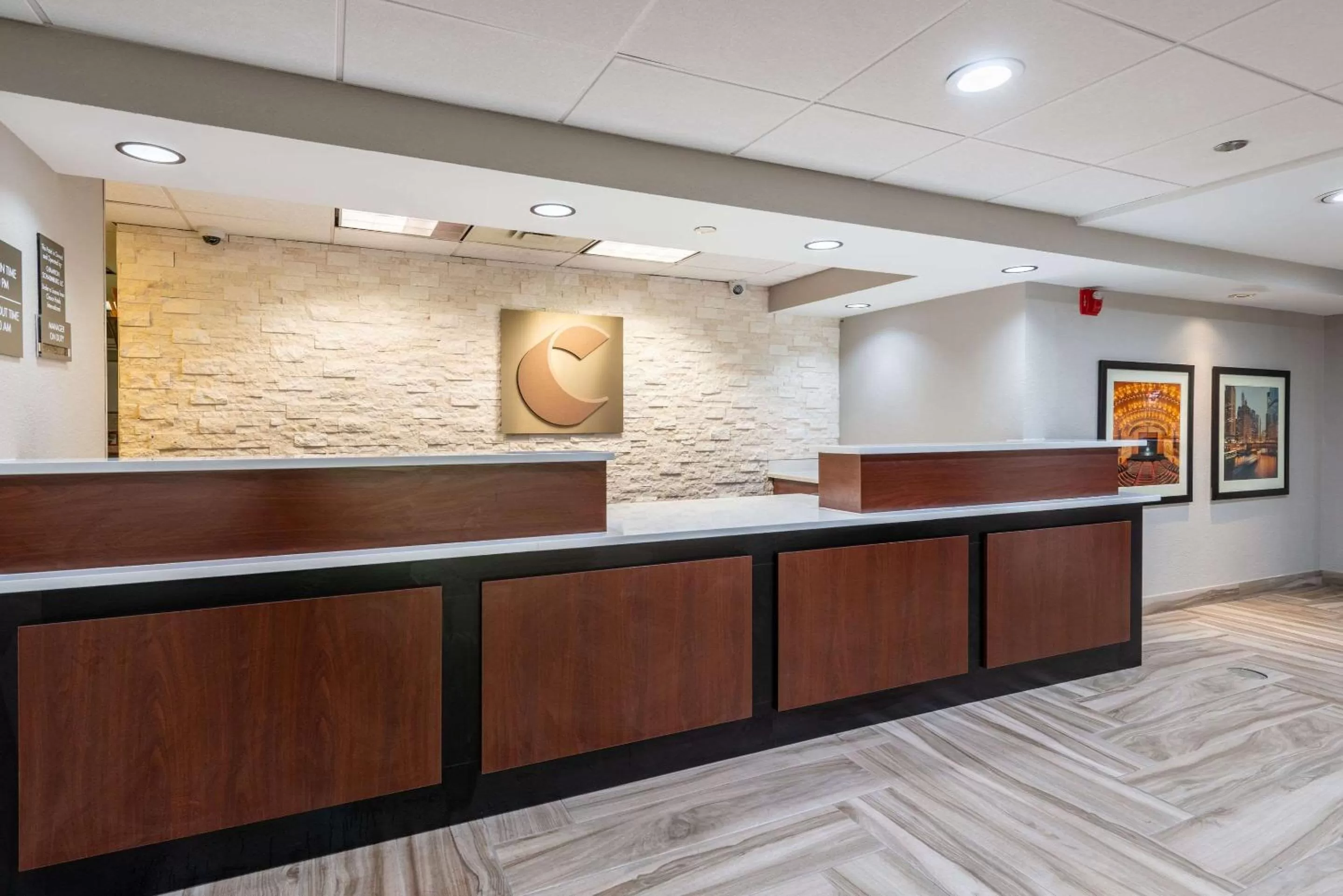 Lobby or reception in Comfort Inn Chicago Schaumburg - O'Hare Airport