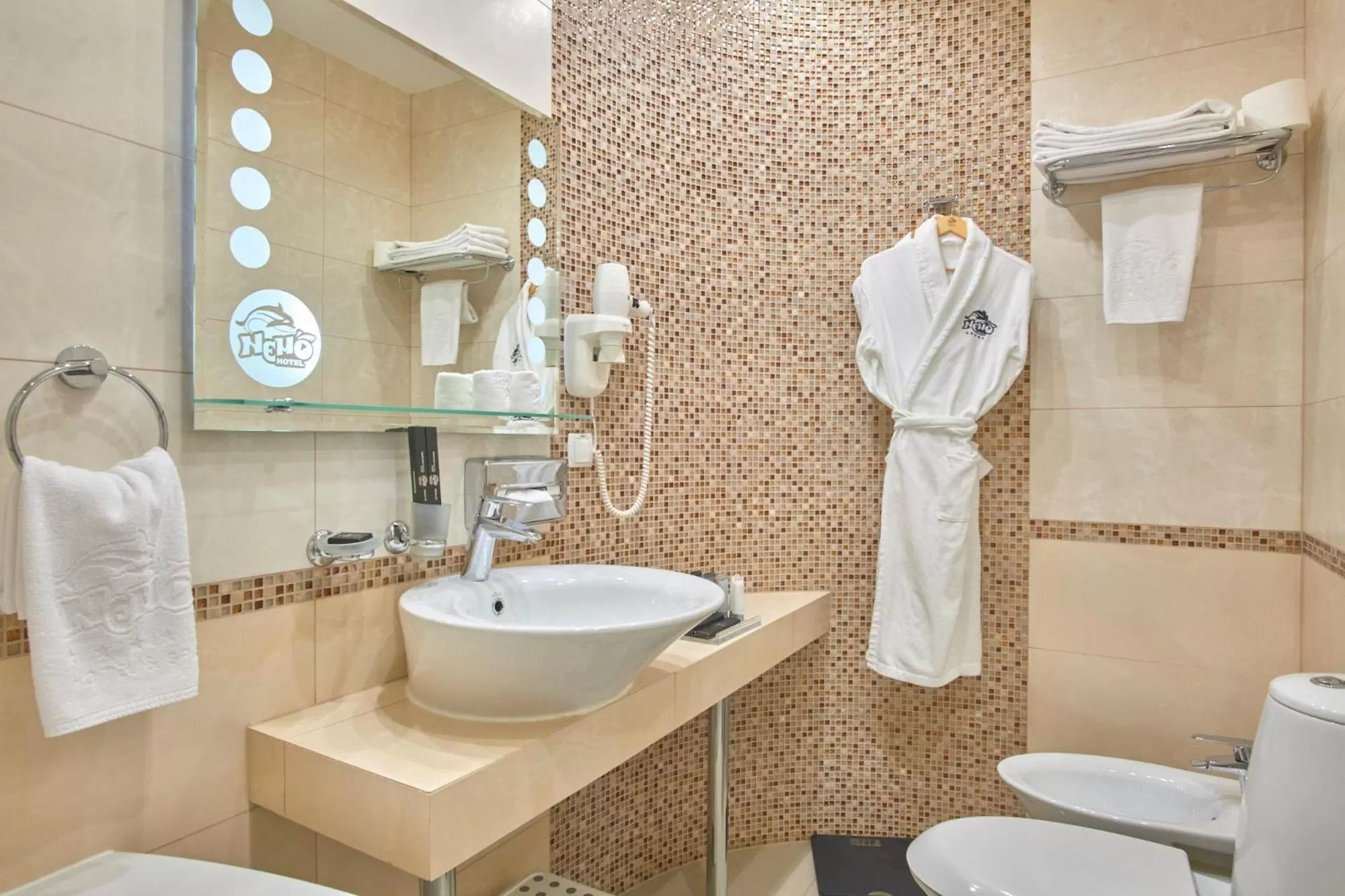 Bathroom in Hotel & Spa NEMO with dolphins