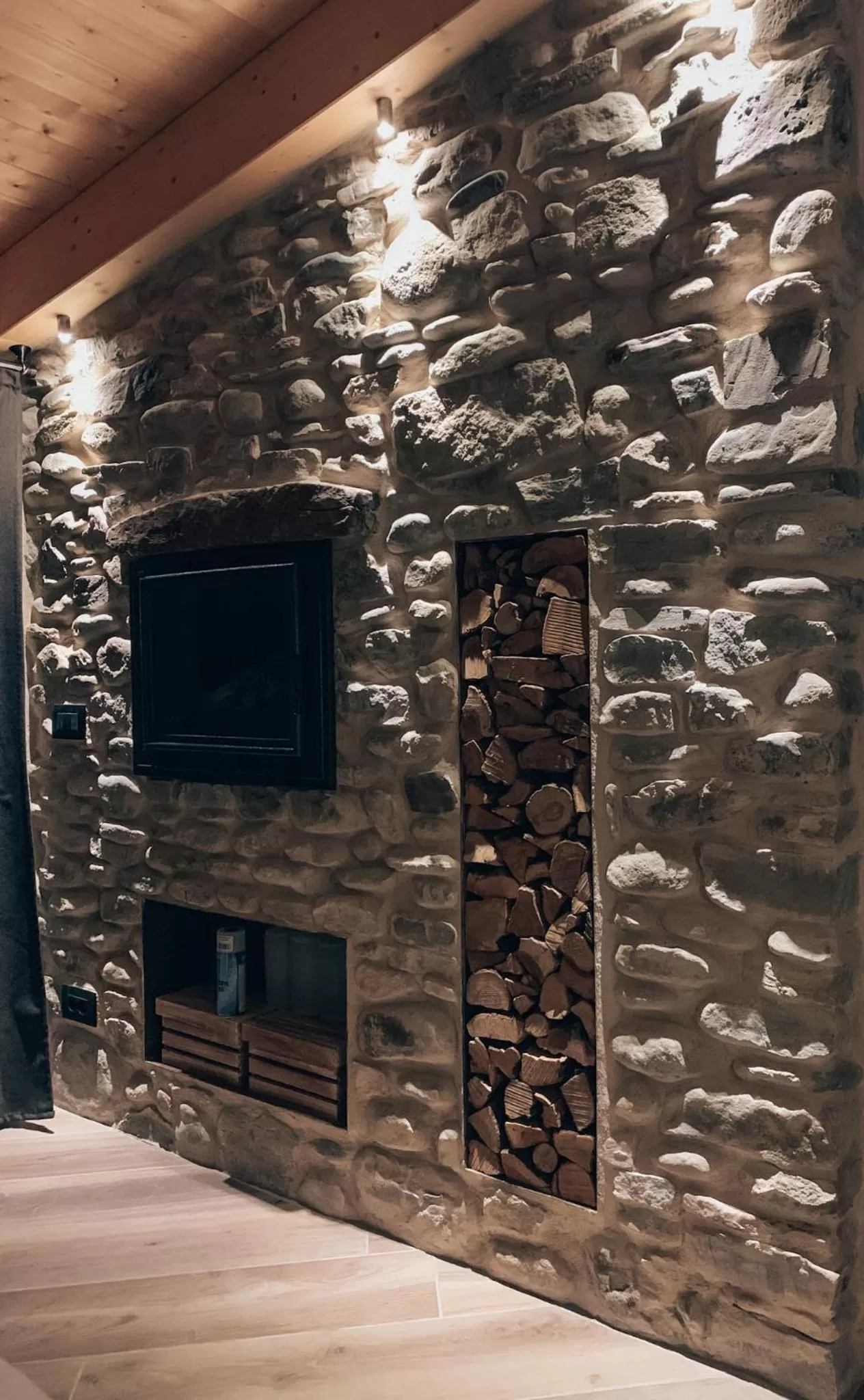 Decorative detail in Talking Stones