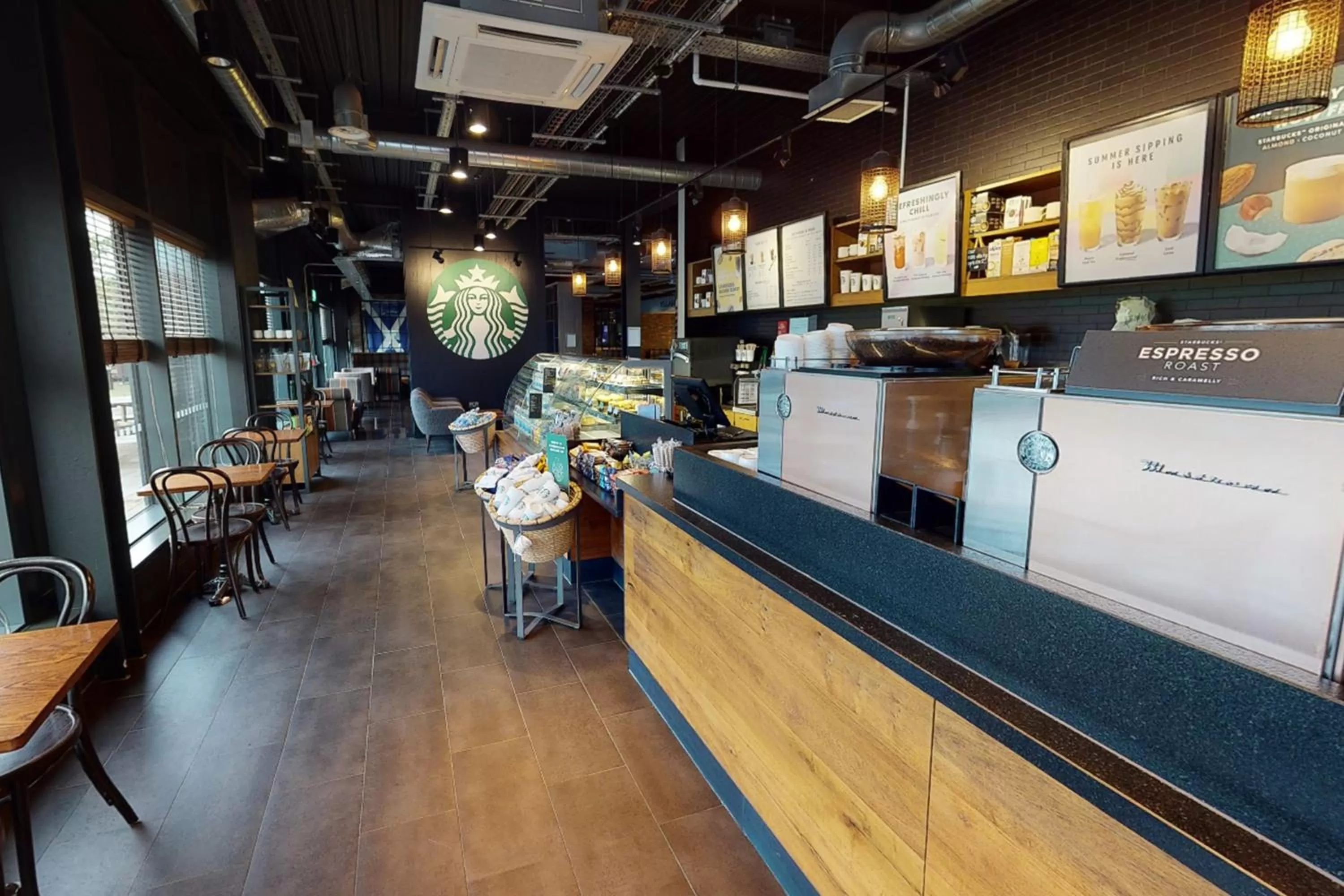 Restaurant/places to eat in Village Hotel Aberdeen