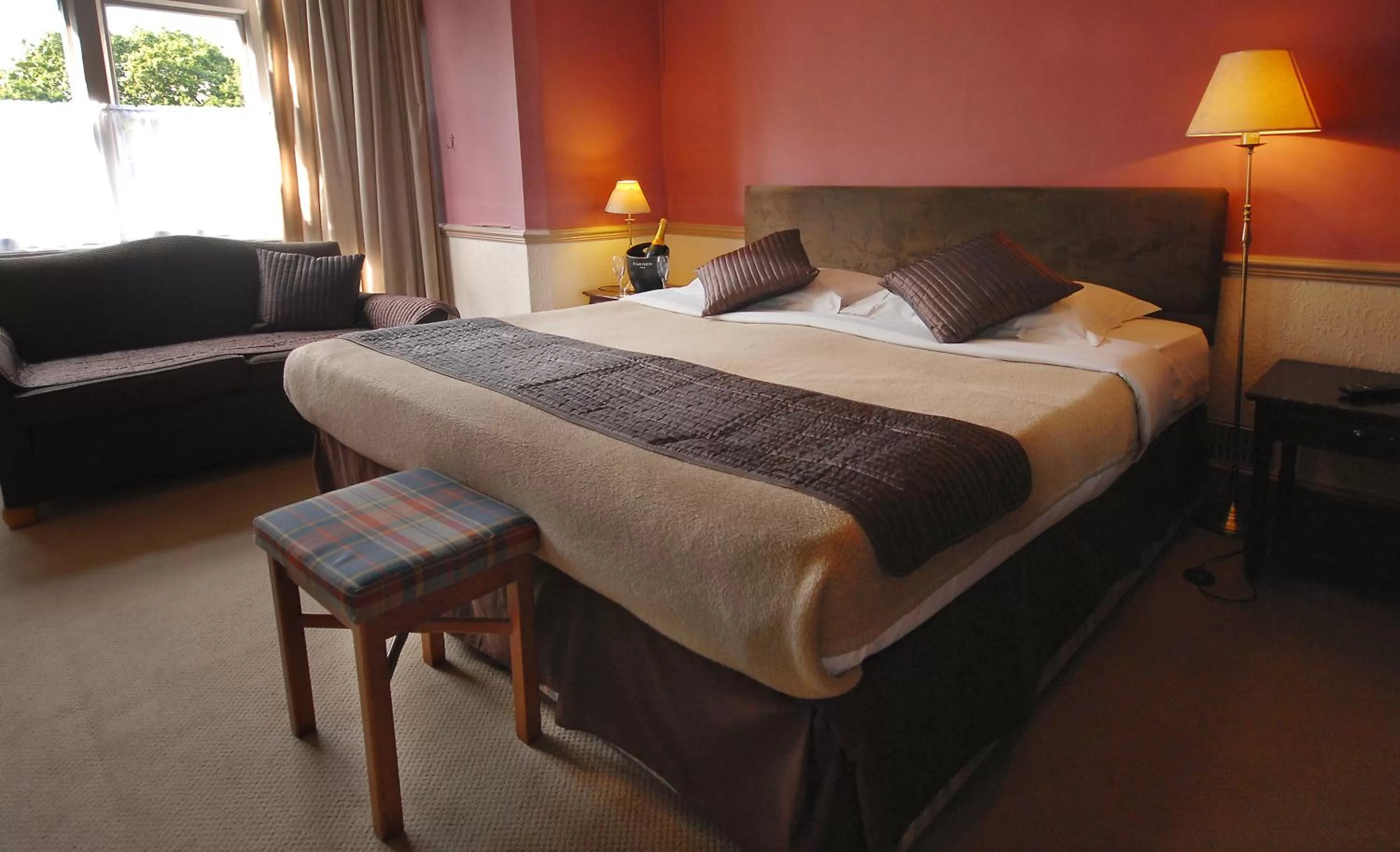 Bedroom, Bed in Tree Hotel at Iffley
