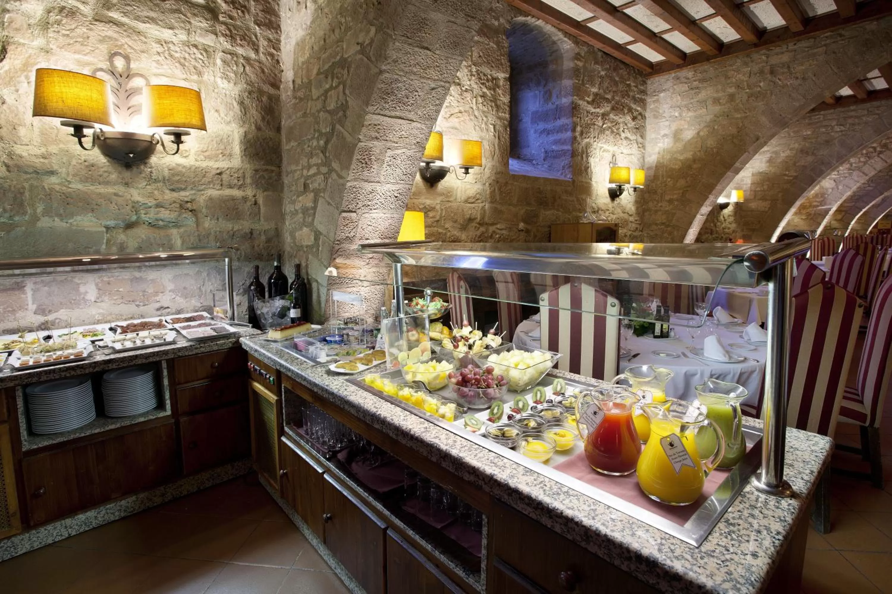 Restaurant/places to eat in Parador de Cardona