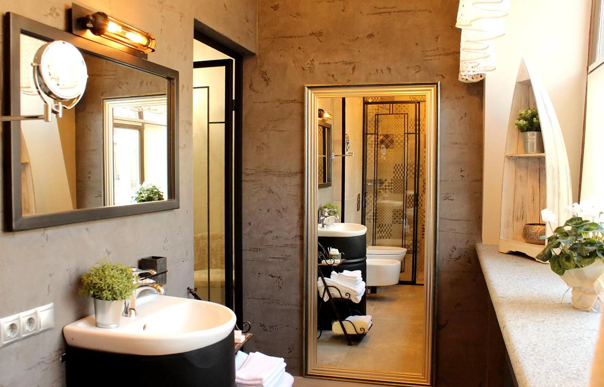 Shower, Bathroom in MaNNa Boutique Hotel