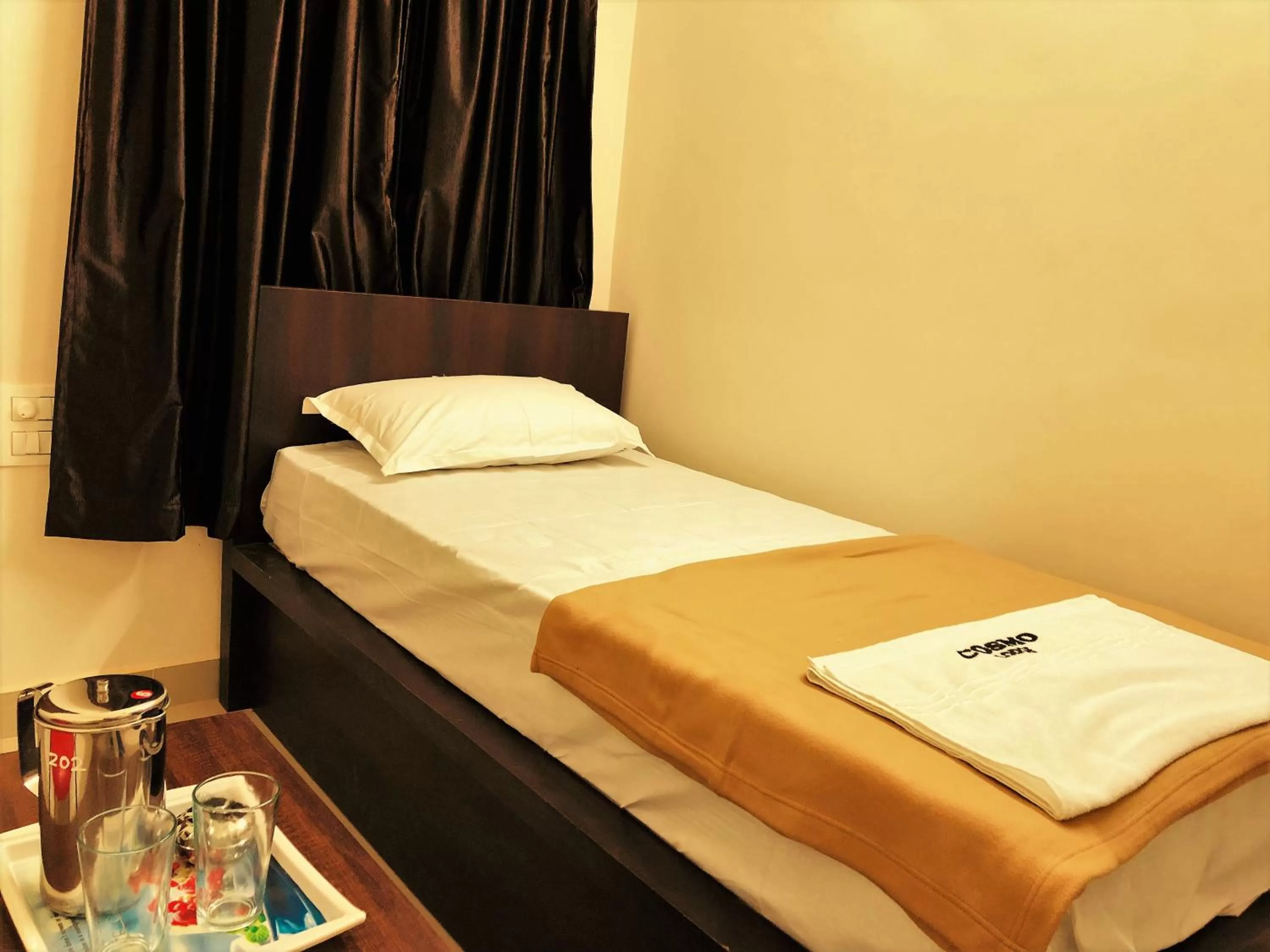 Bed in COSMO LODGE