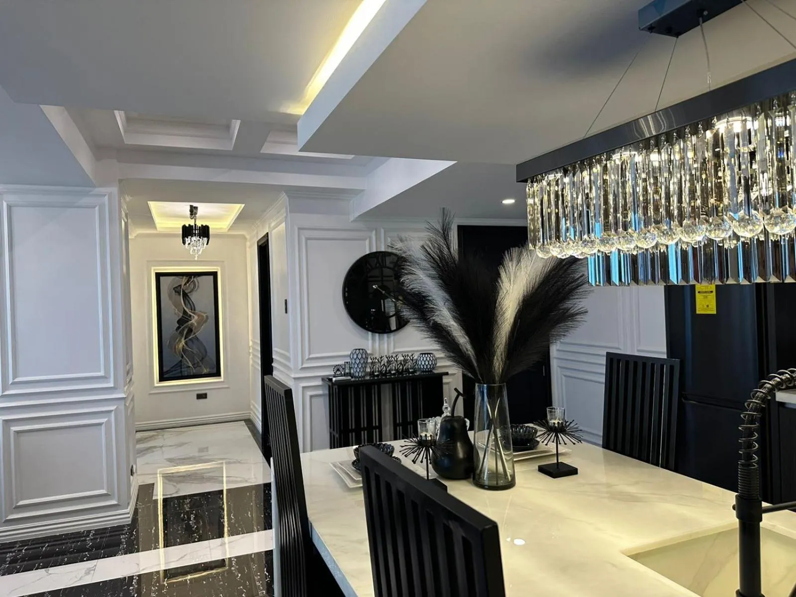 Decorative detail, Dining Area in Mpt Suites