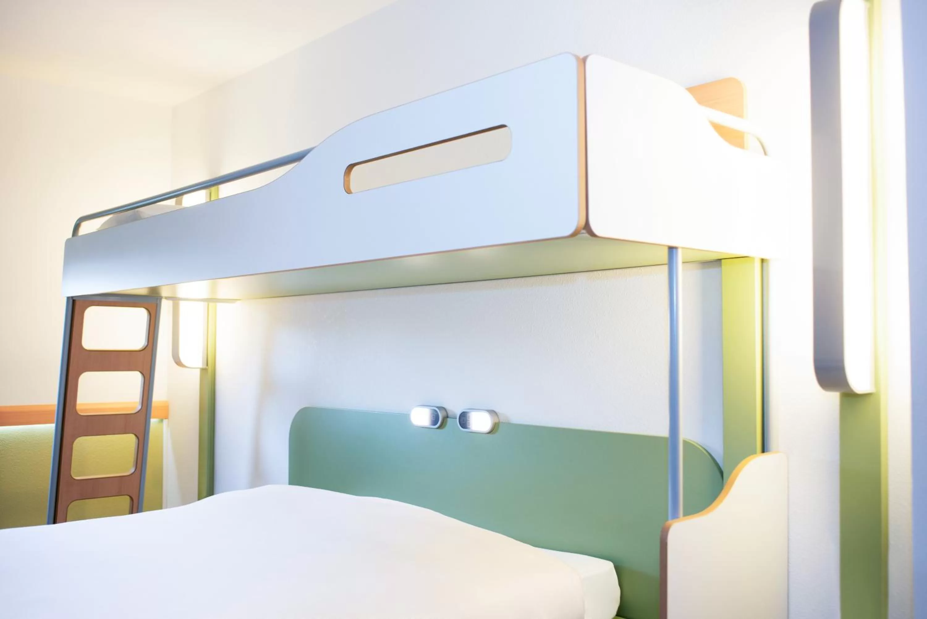 Bed in ibis Budget Luxembourg Sud