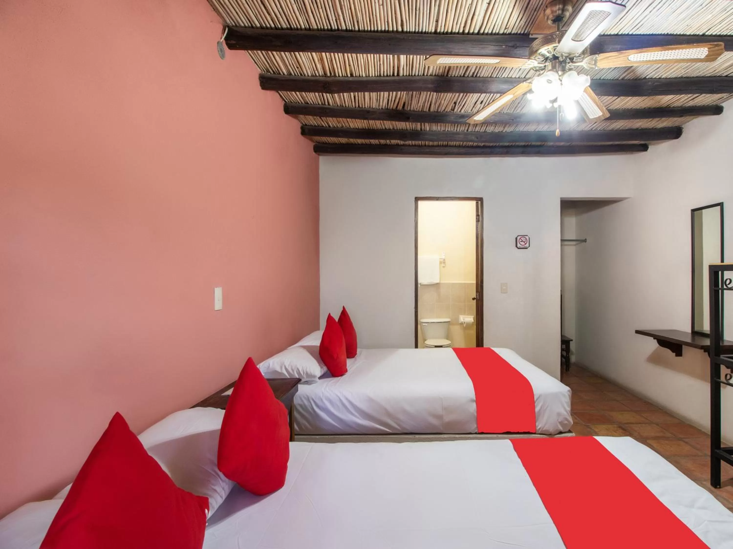 Bedroom, Bed in Hacienda Del Angel