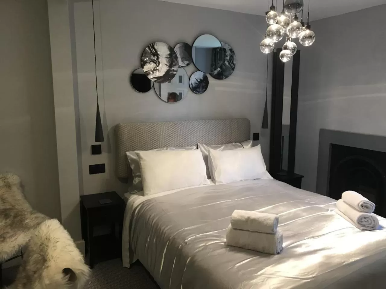 Bed in The Chequers Inn