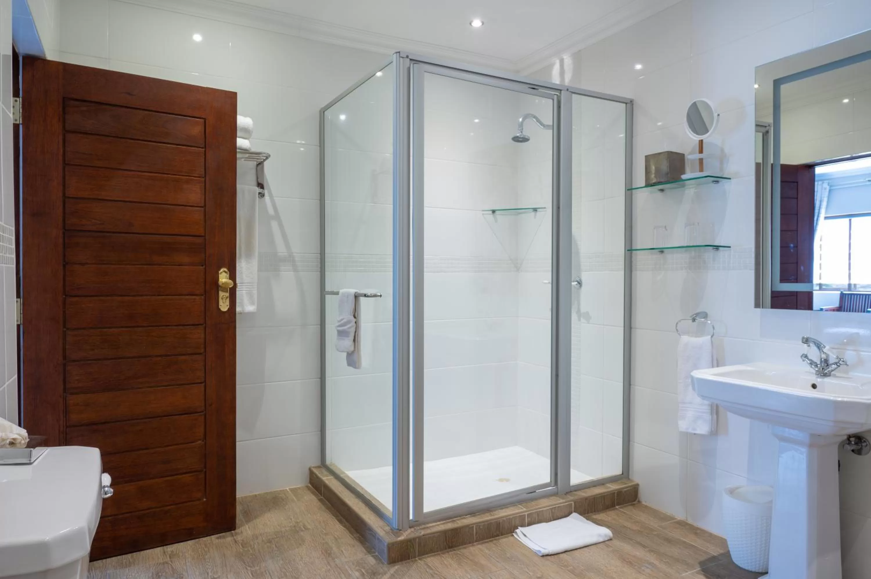 Bathroom in Issaquena Heights Boutique Hotel