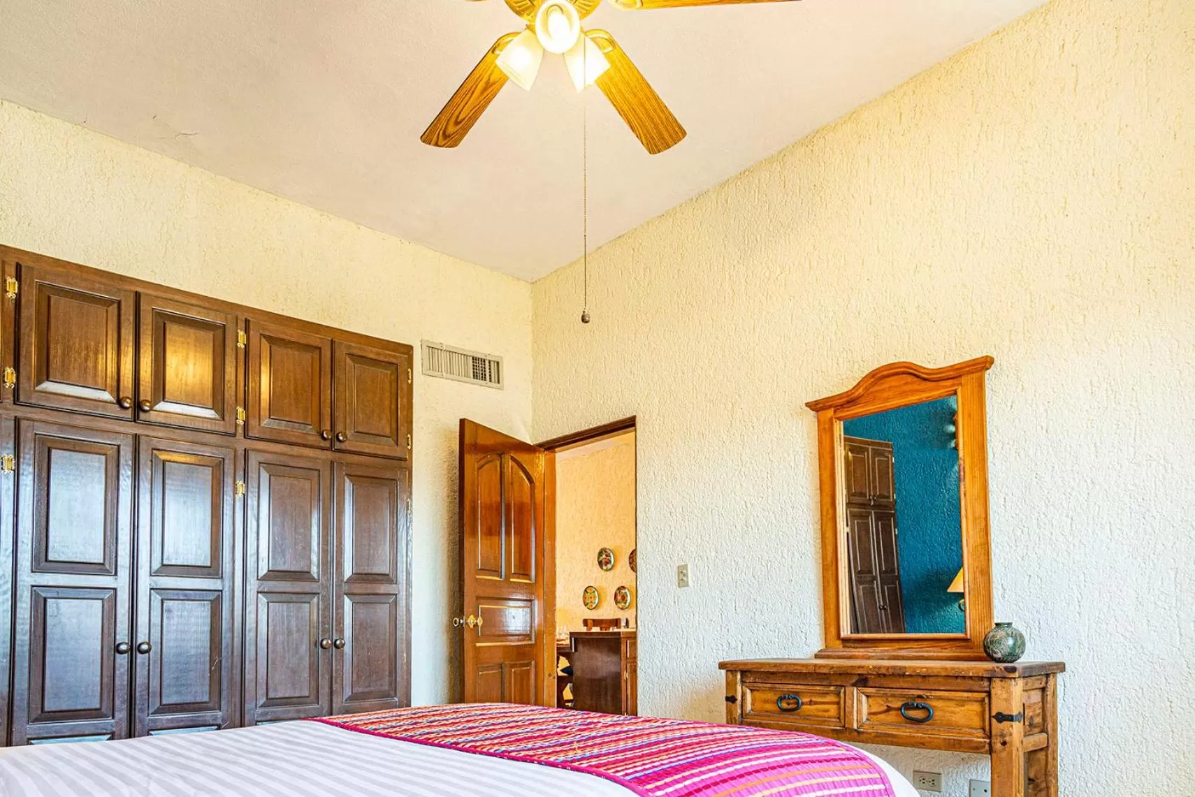 Bed in Las Gaviotas Condo-Hotel La Paz BCS