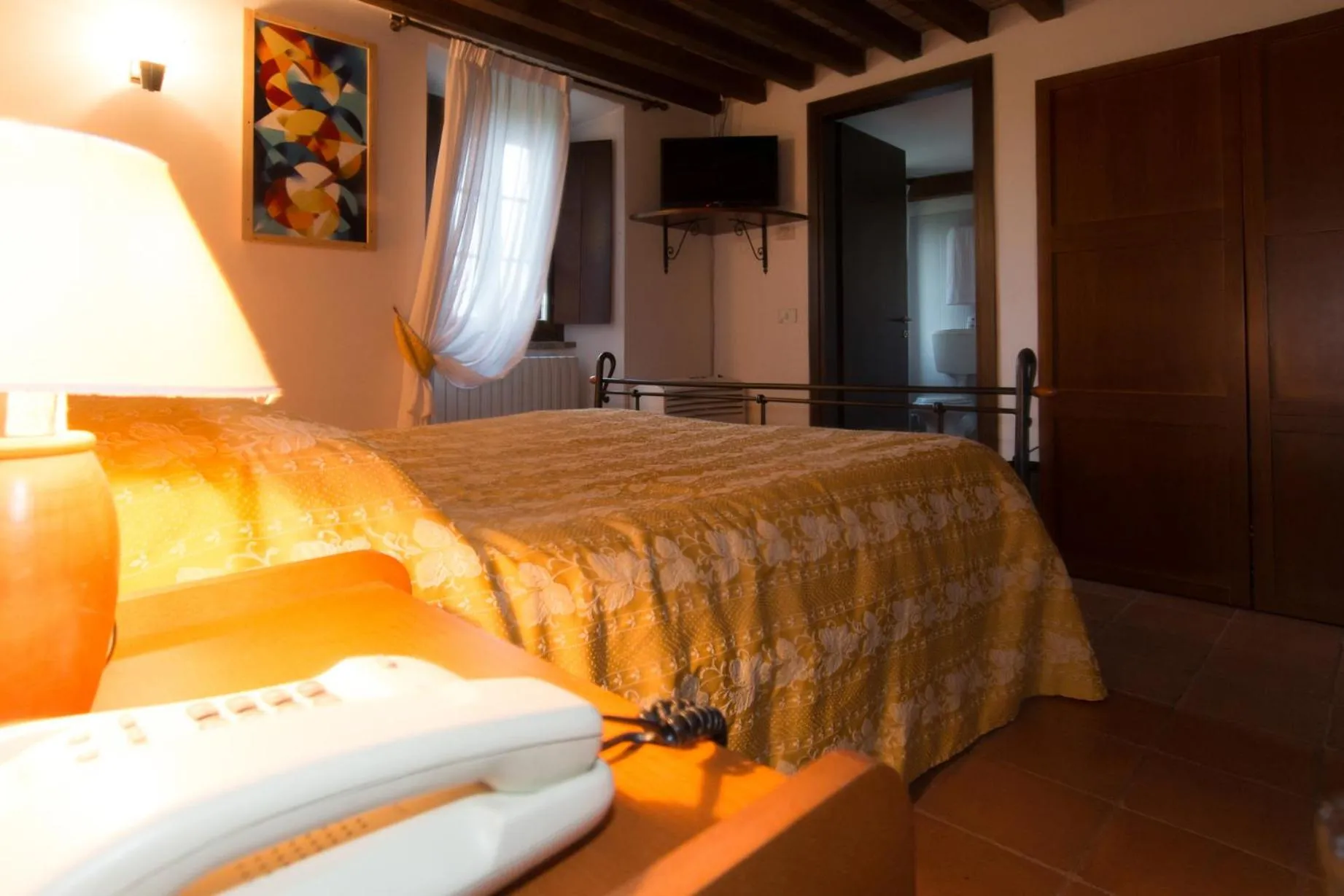 Bed in Relais Fontevivo