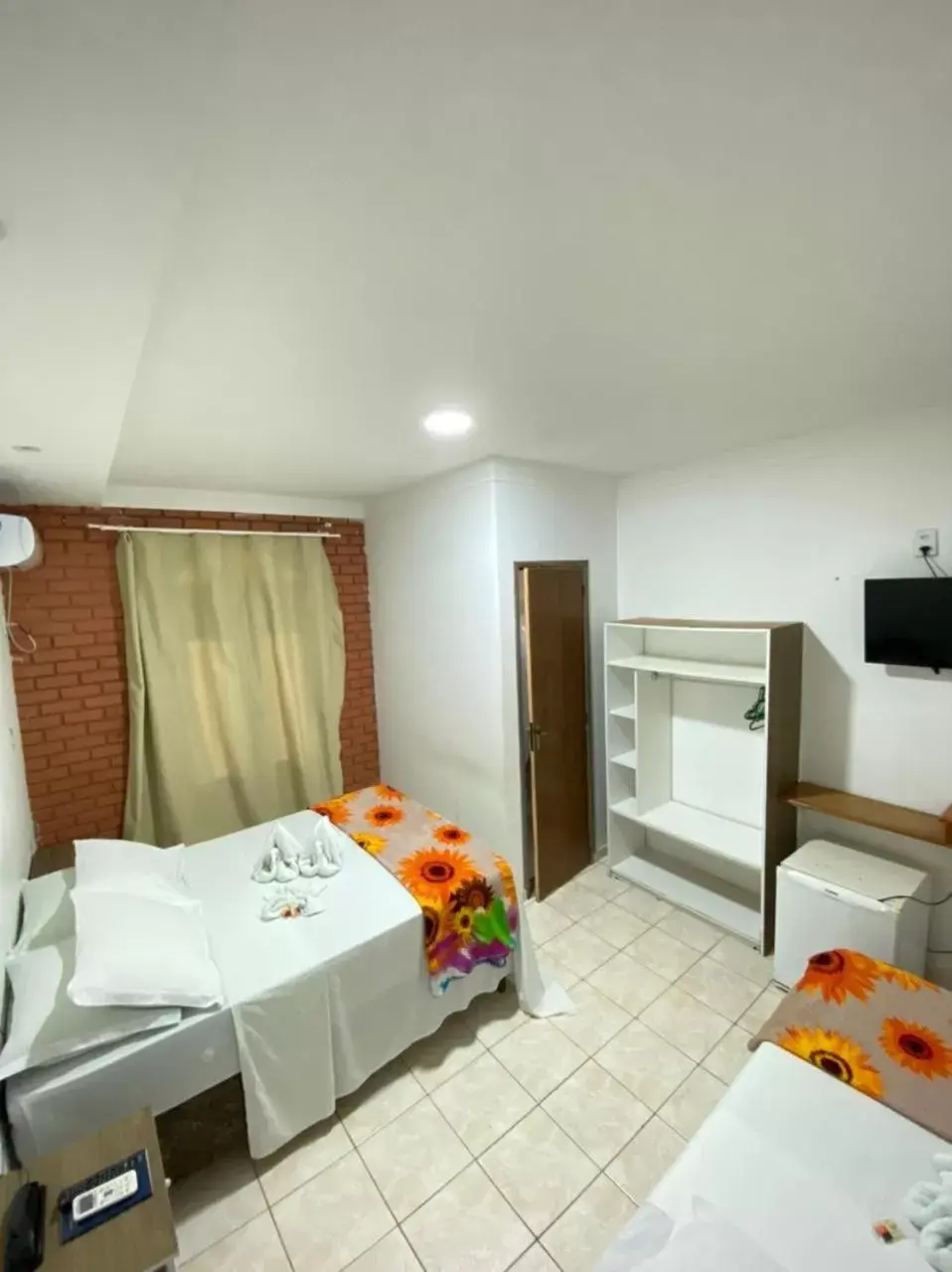 Quadruple Room with Balcony in Pousada Verdes Mares Quadruple Room with Balcony in Pousada Verdes Mares