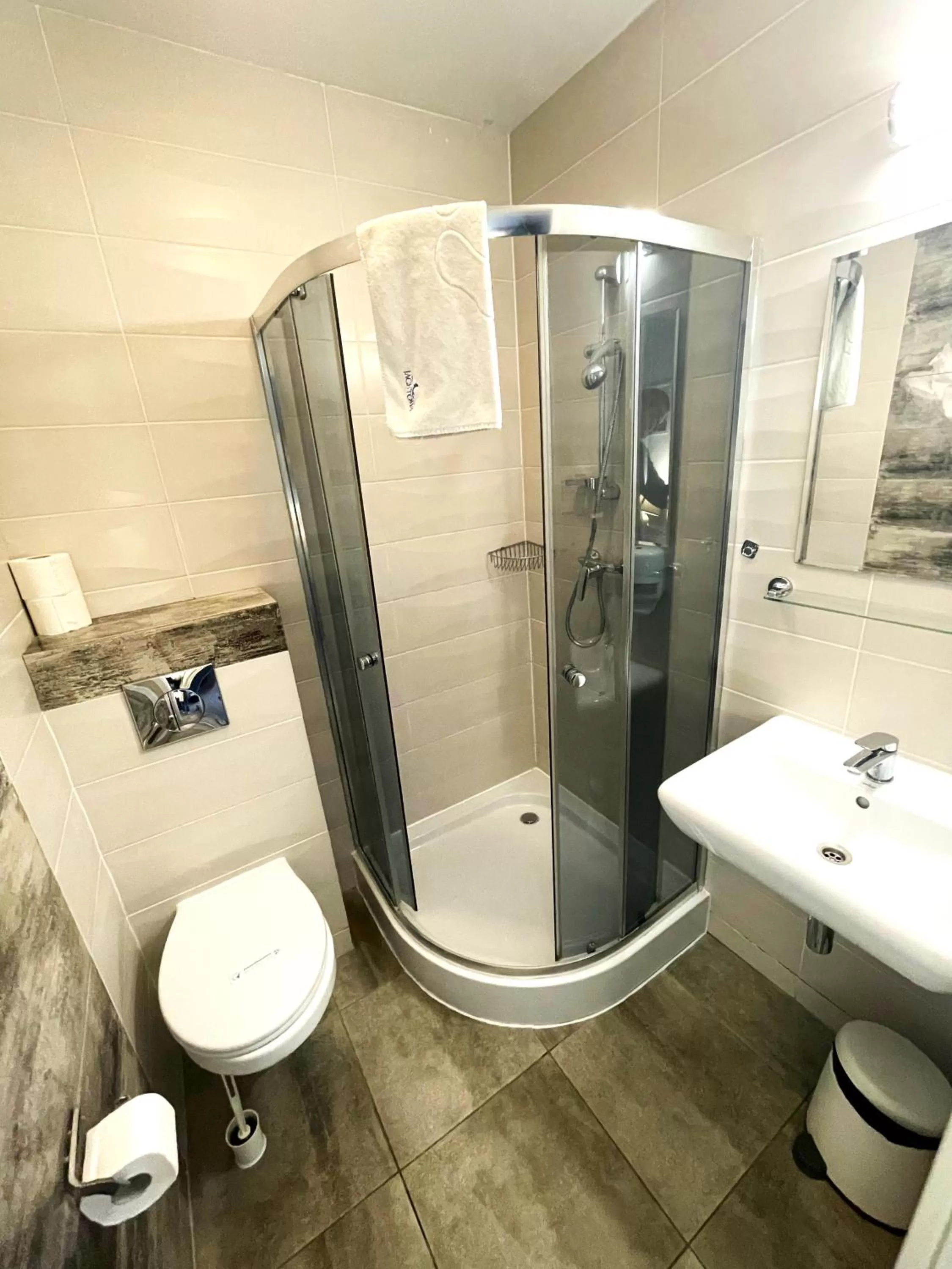 Bathroom in JACHTOWA Hotel i Restauracja