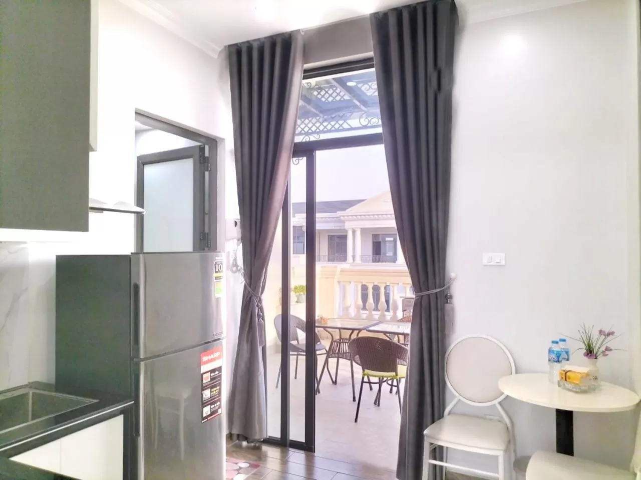 Kitchen or kitchenette in The Flamboyant #StayWork Vinhomes Marina