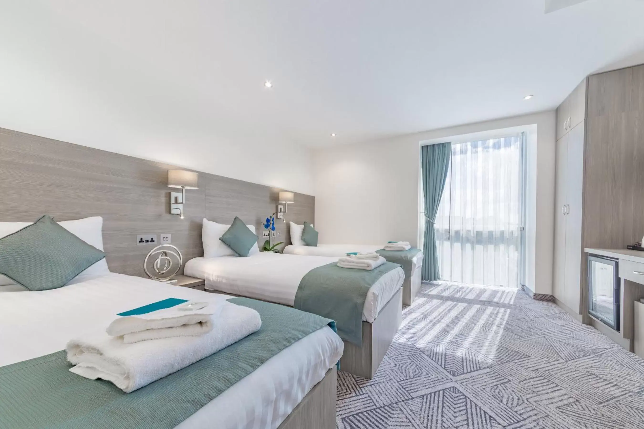 Family Room in The Lion & Key Hotel Family Room in The Lion & Key Hotel