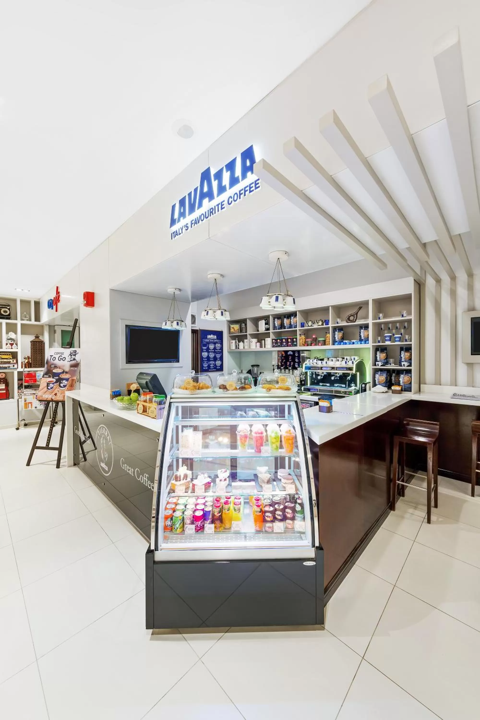 Food and drinks in Citymax Hotel Al Barsha at the Mall