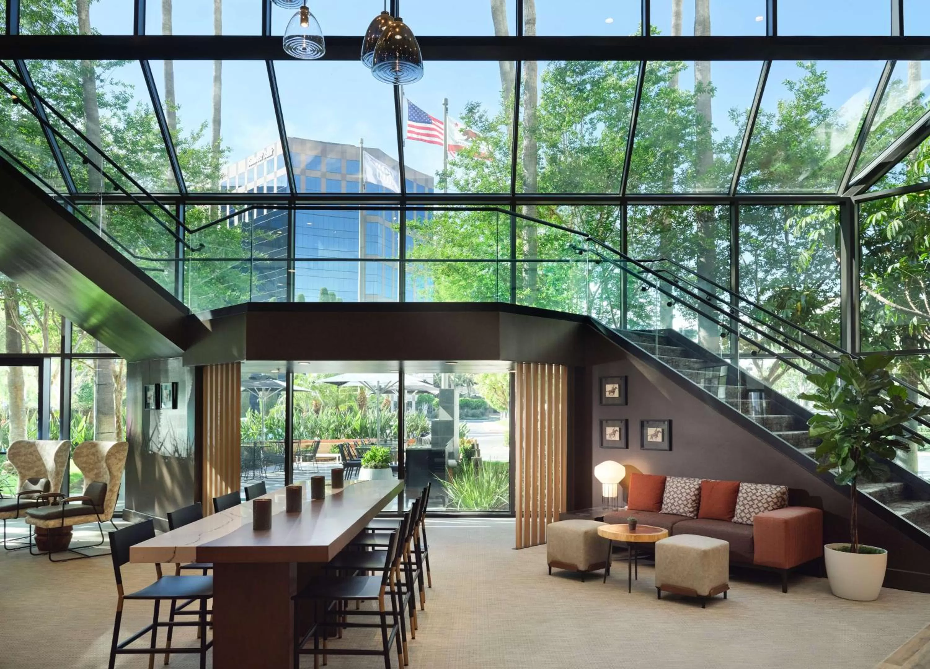 Lobby or reception in Sonesta Irvine John Wayne Airport