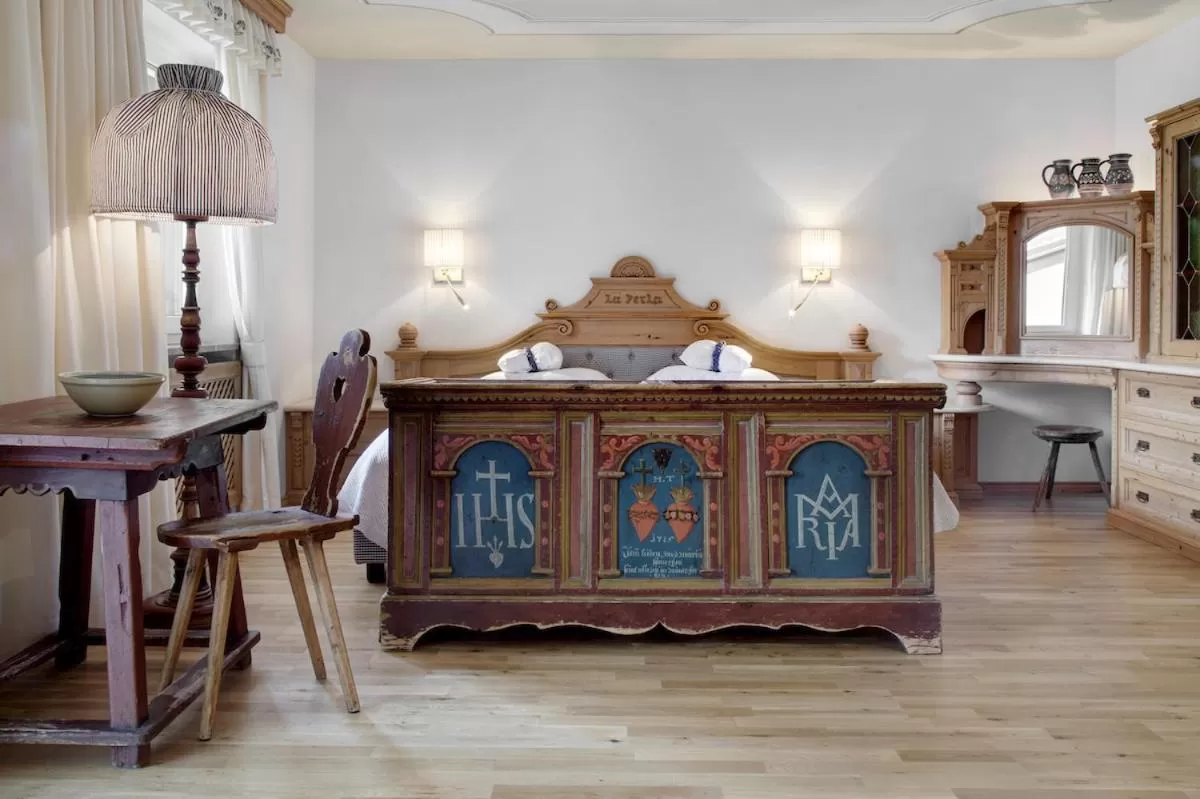 Bed in Hotel La Perla: The Leading Hotels of the World