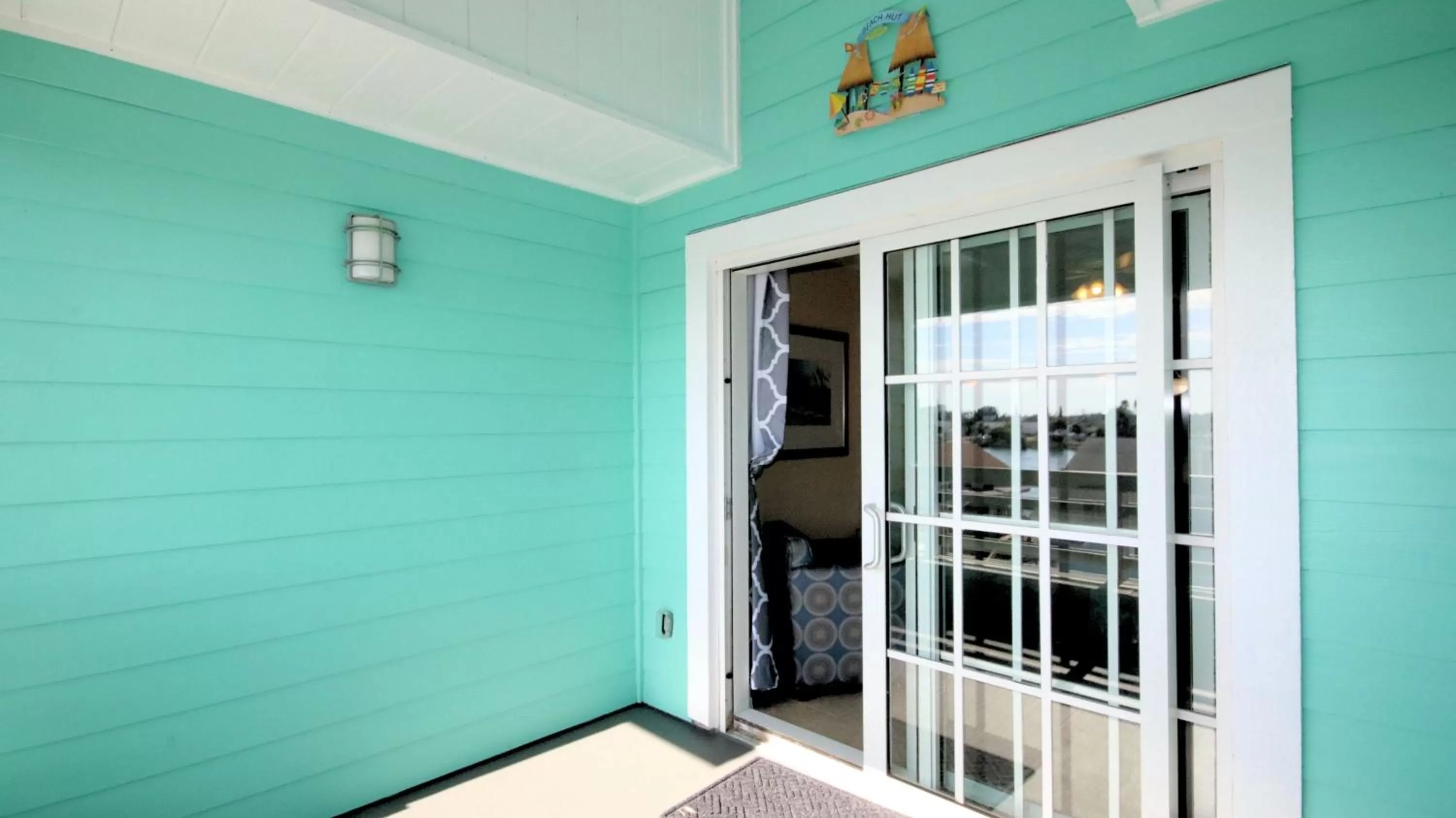 Balcony/Terrace in John's Pass Hotel - Fully Remote Check In