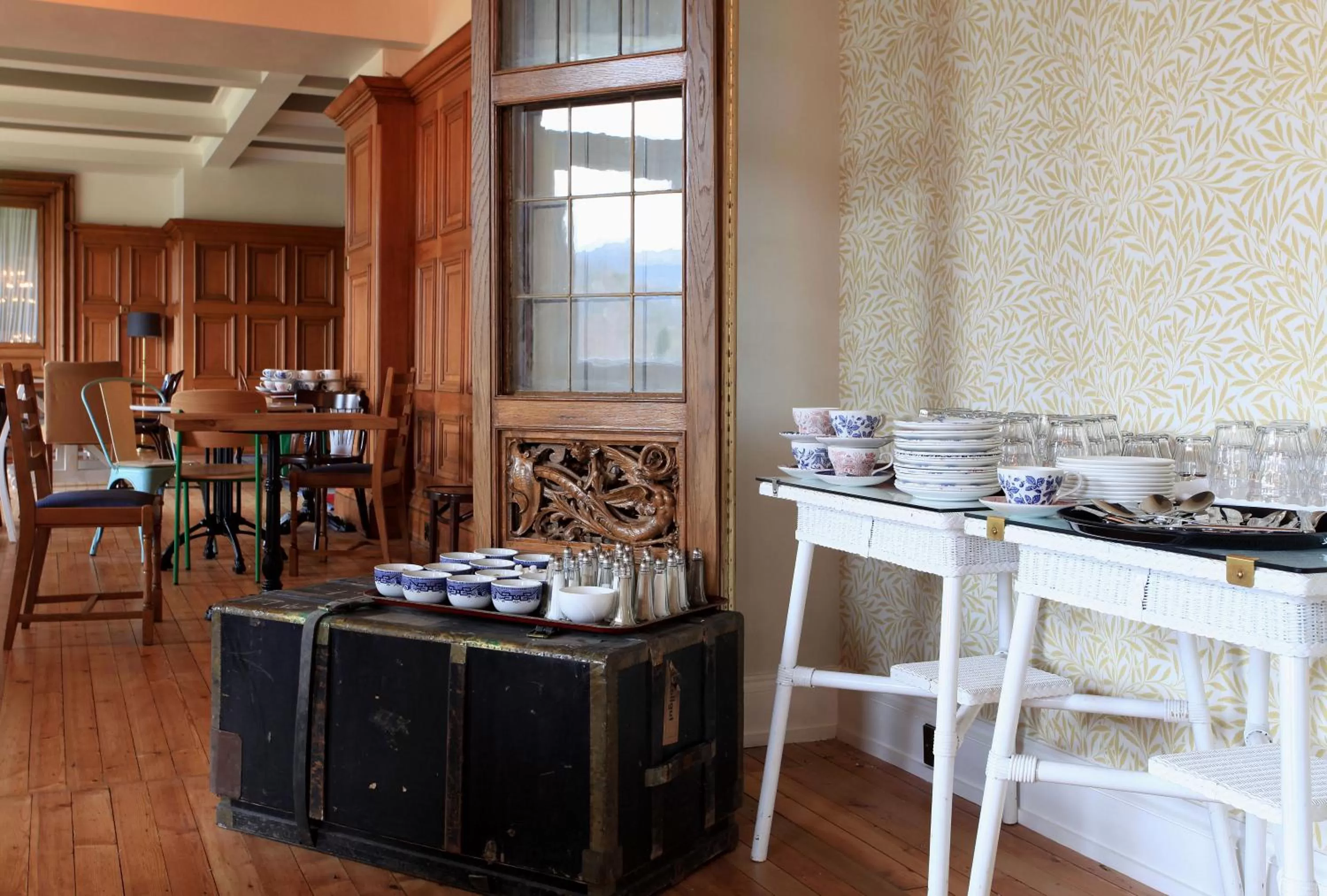 Restaurant/places to eat in The Park