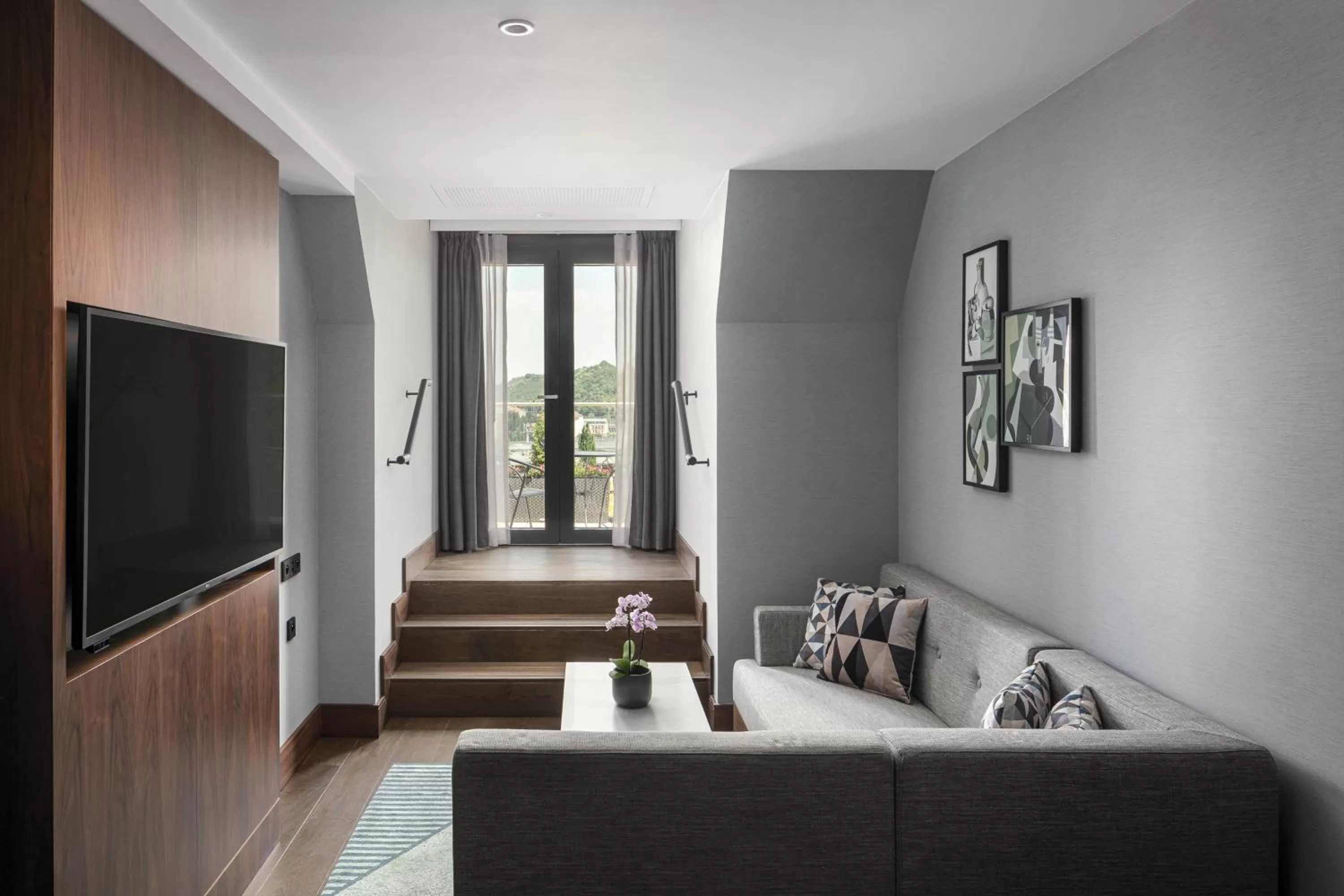 Bedroom in Prague Marriott Hotel