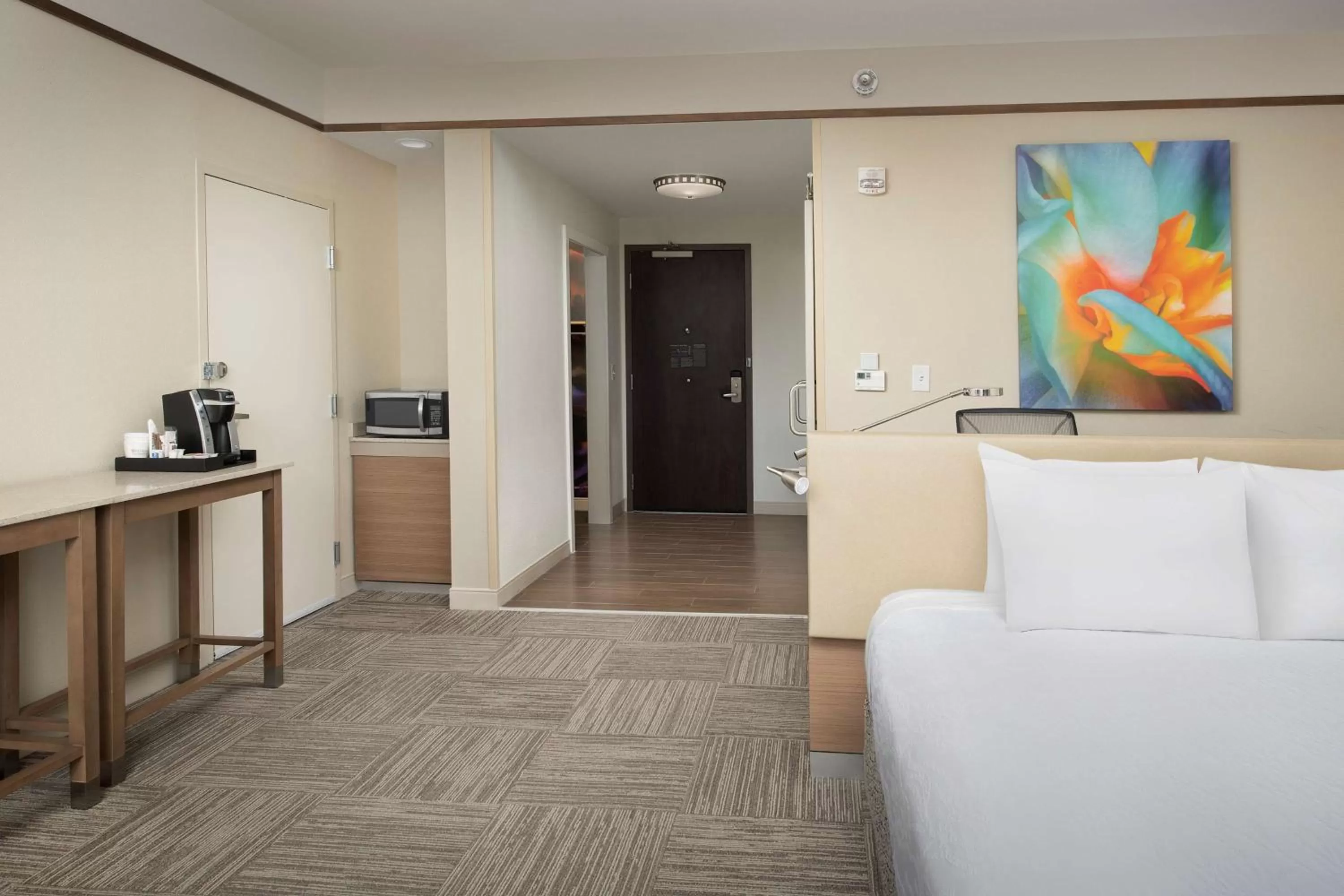 Bed in Hilton Garden Inn Charlotte Airport