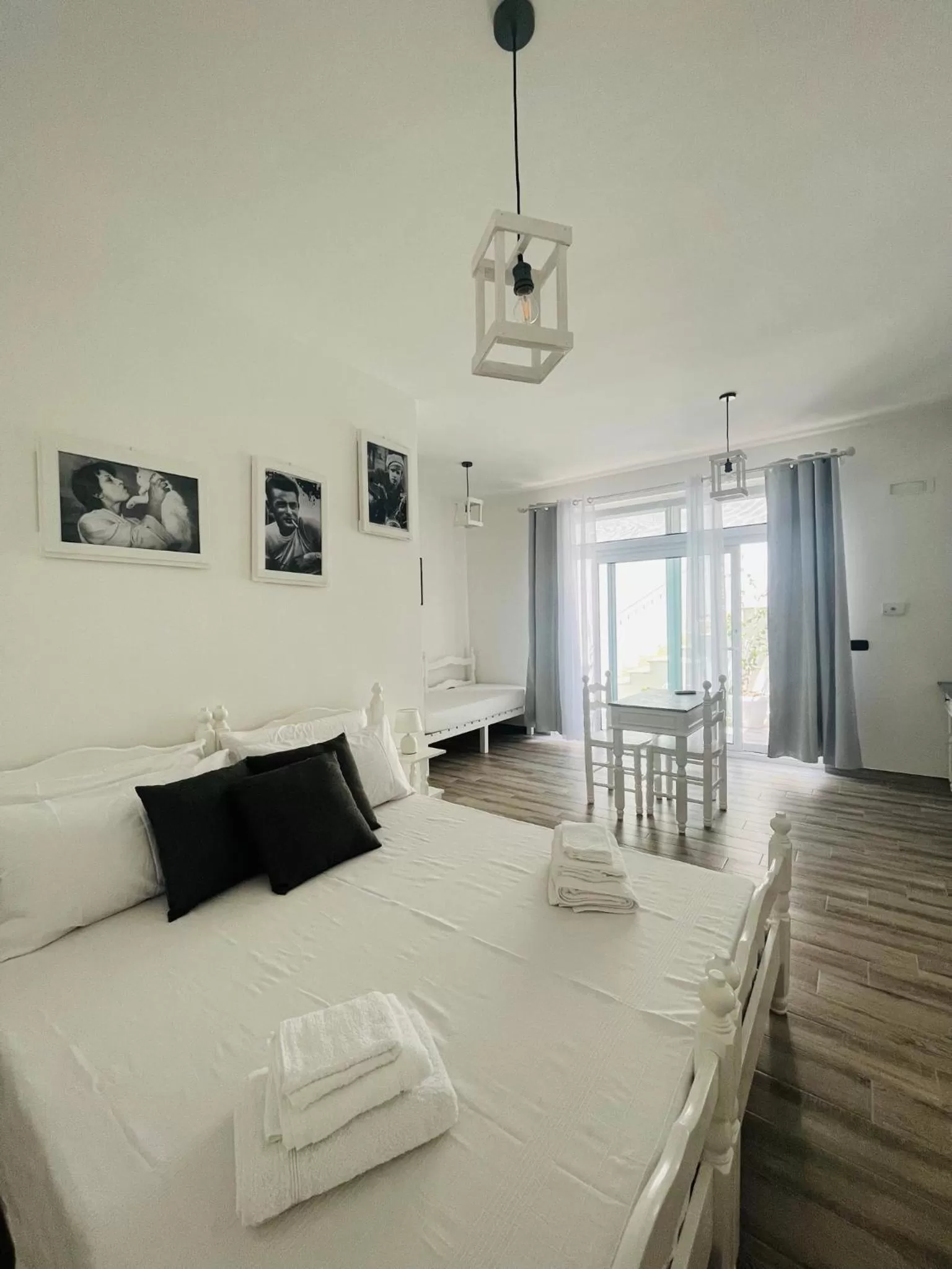 Photo of the whole room, Seating Area in La casa di Nina