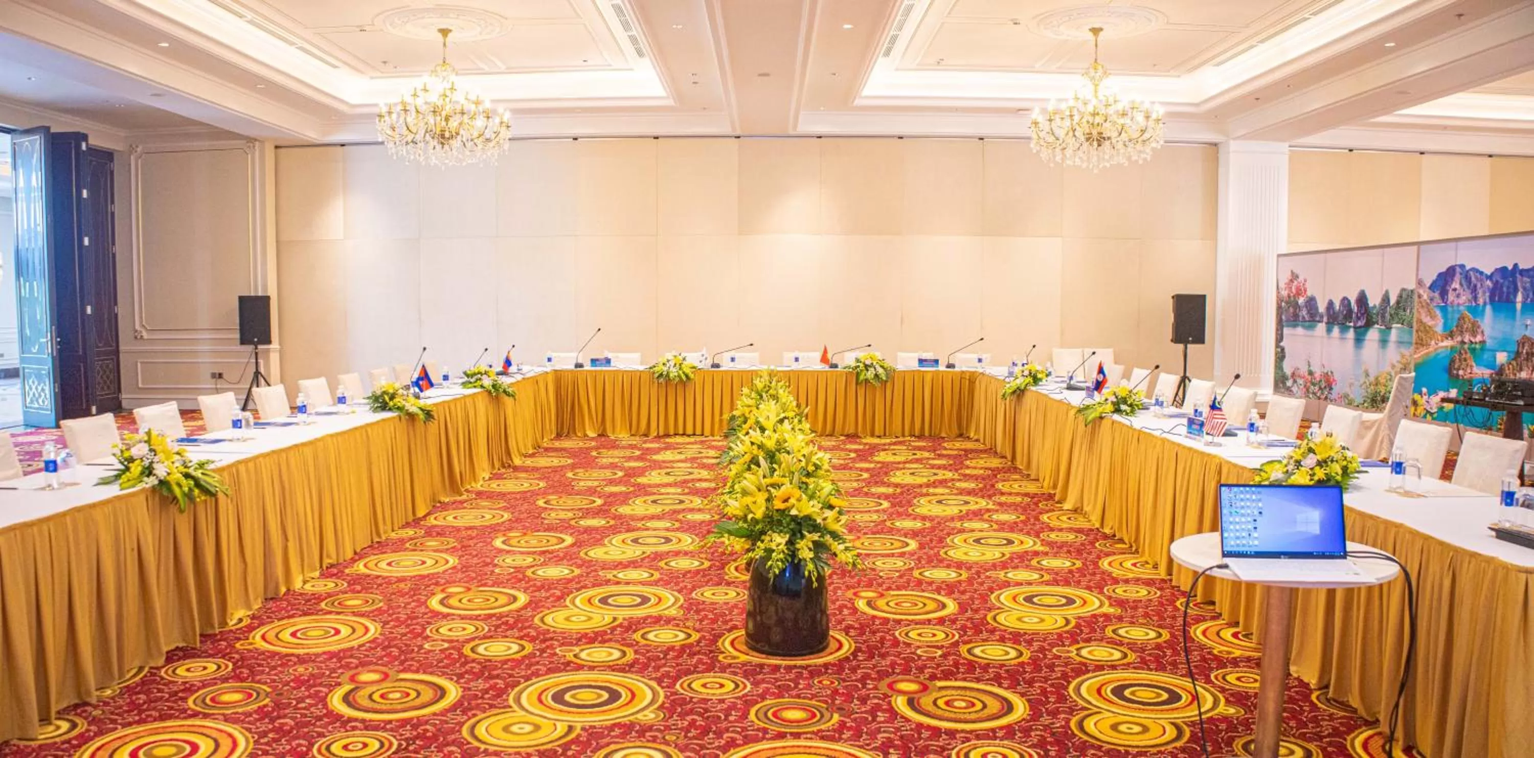 Meeting/conference room in Royal Halong Hotel