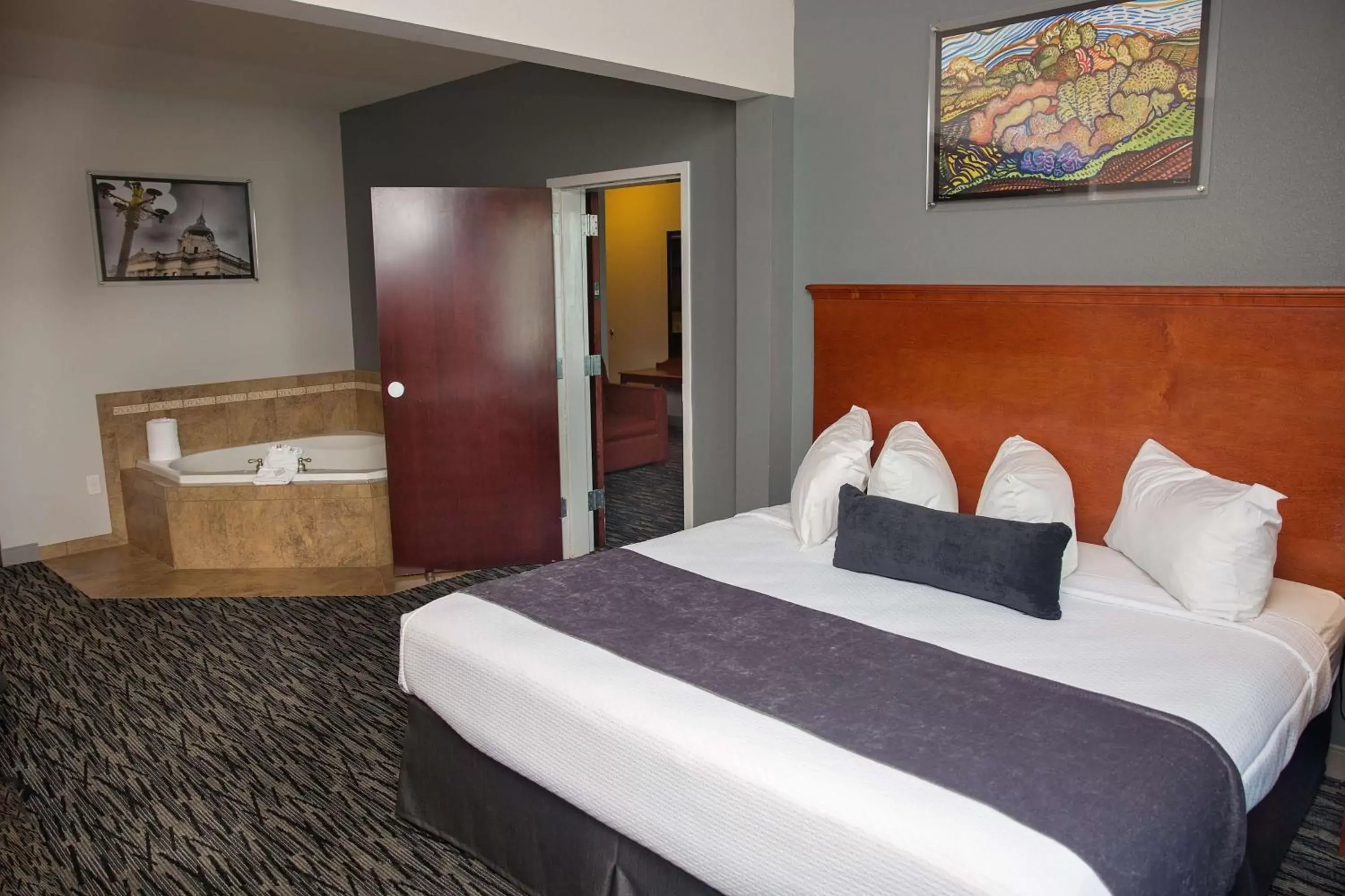 Two-Bedrooms King Suite in Parke Regency Hotel & Conf Ctr., BW Signature Collection Two-Bedrooms King Suite in Parke Regency Hotel & Conf Ctr., BW Signature Collection