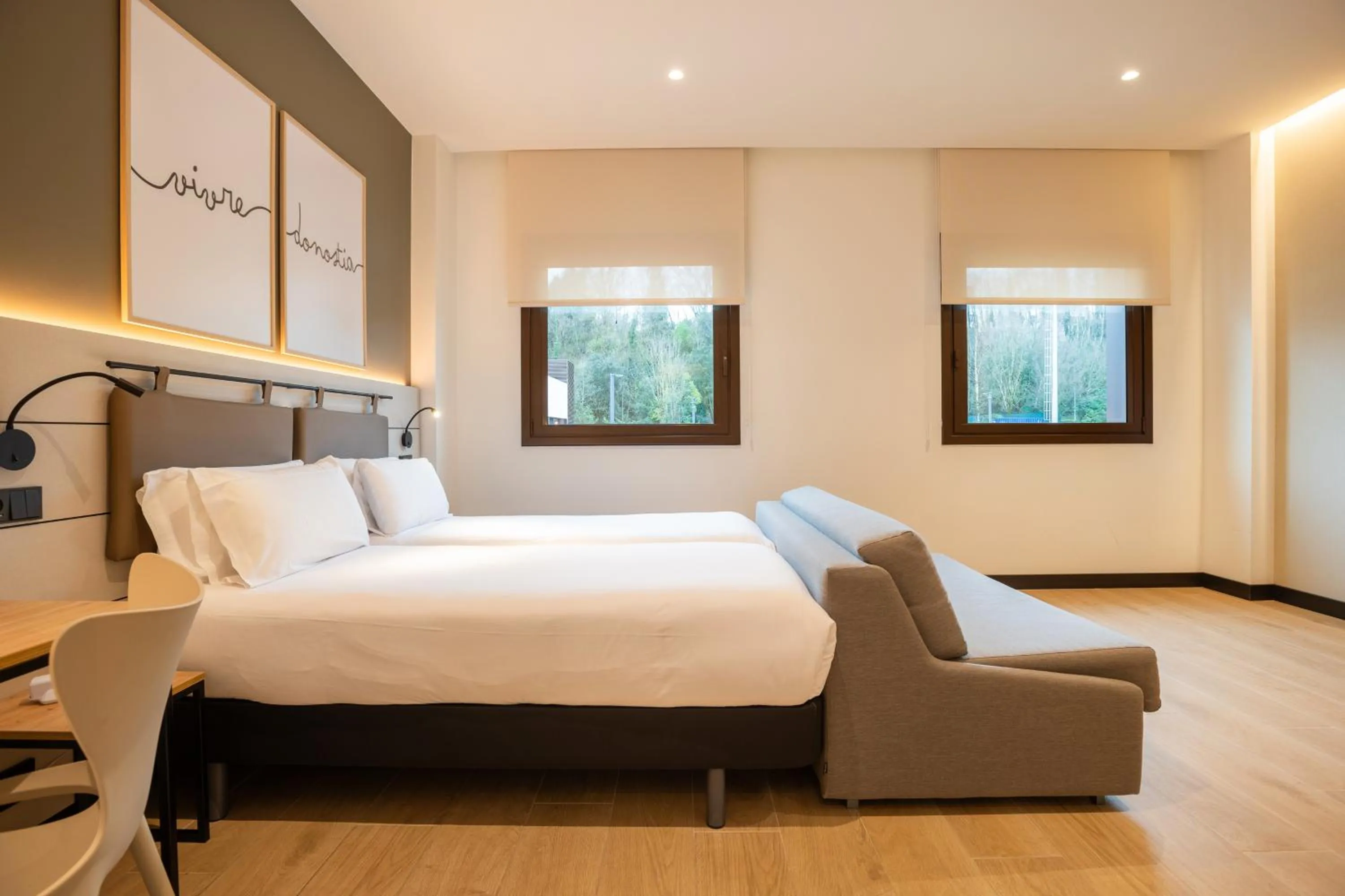 Bed in Hotel Bed4U San Sebasti