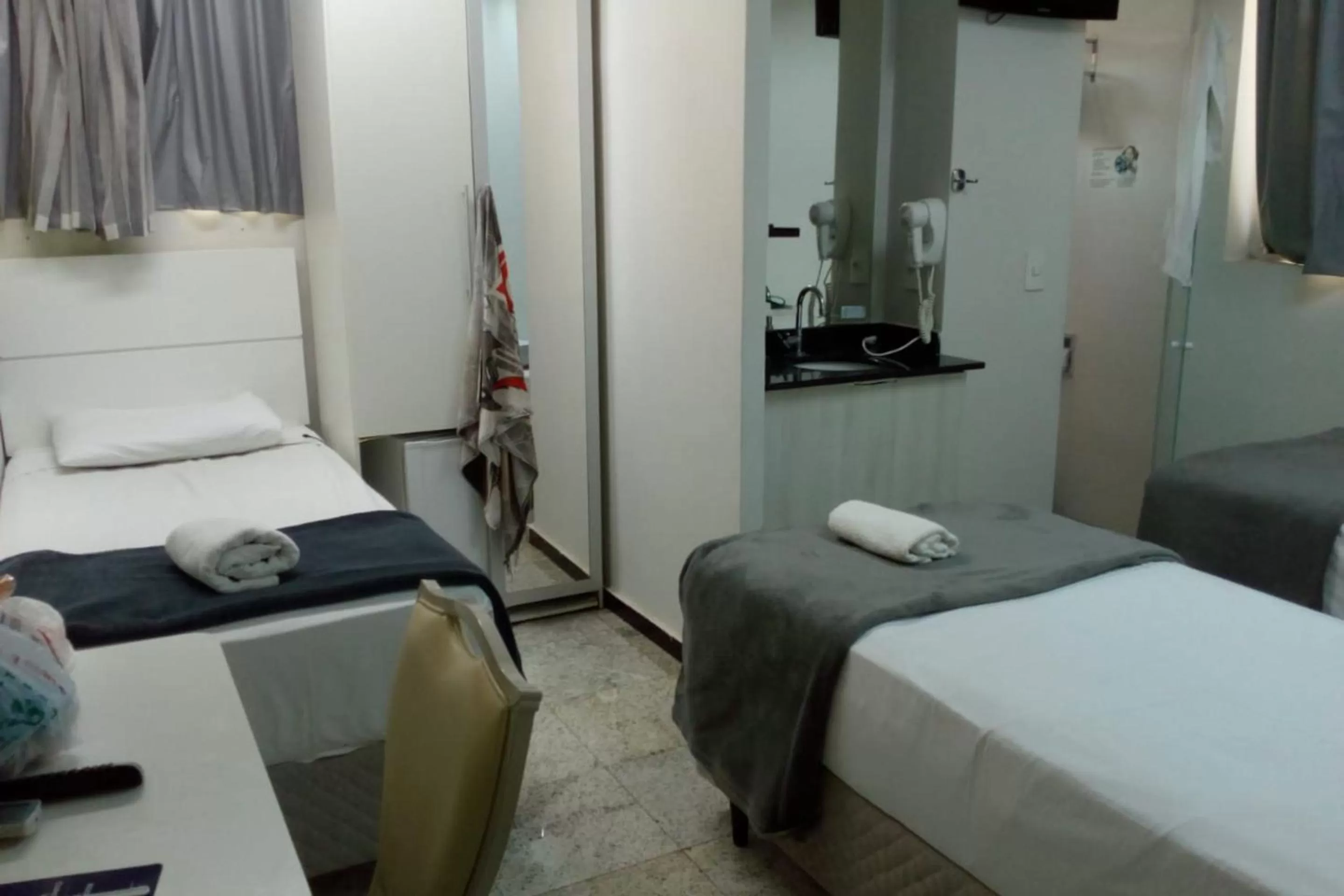 Bedroom, Bed in Compacto Hotel Alphaville Campinas