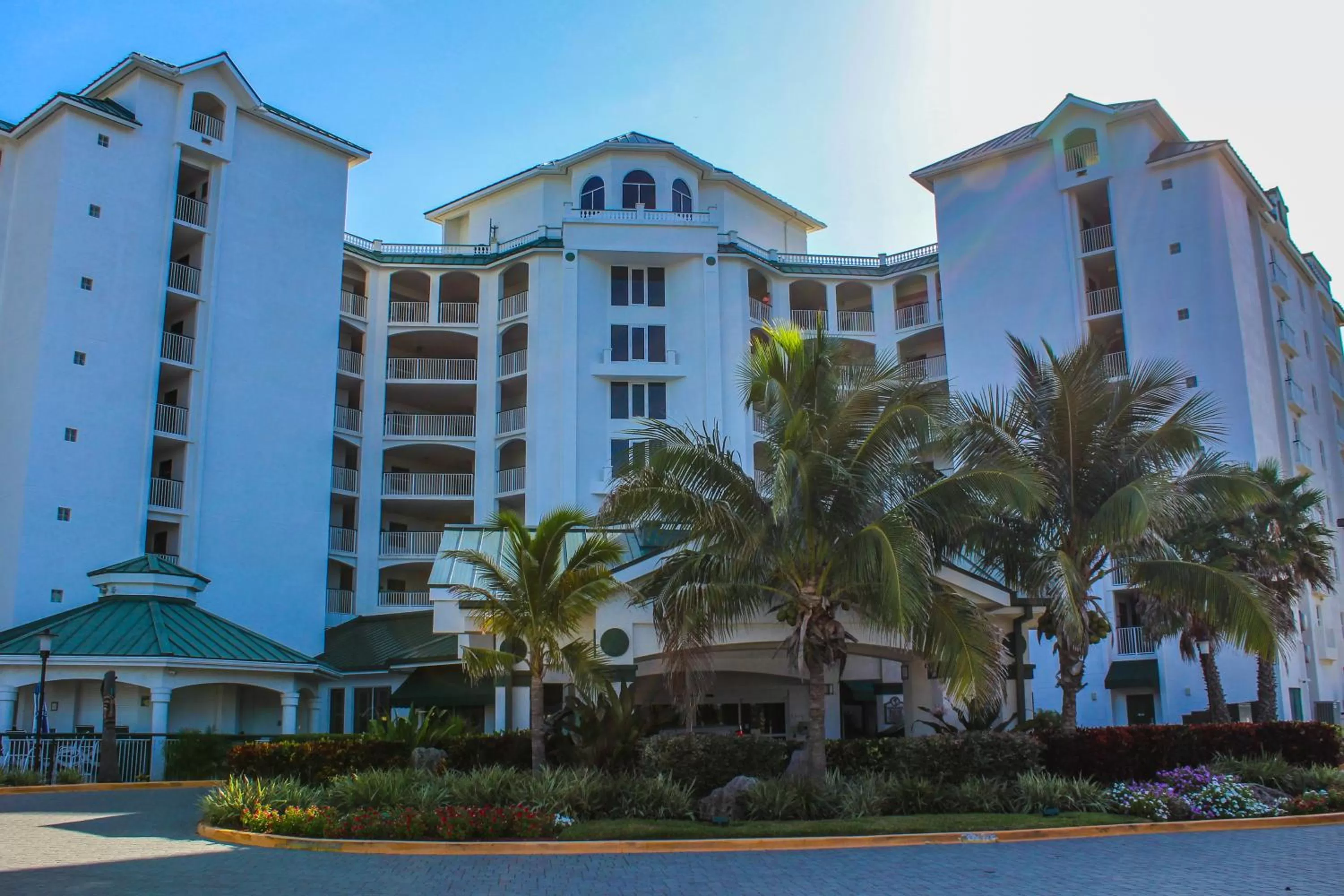 Facade/entrance in The Resort on Cocoa Beach