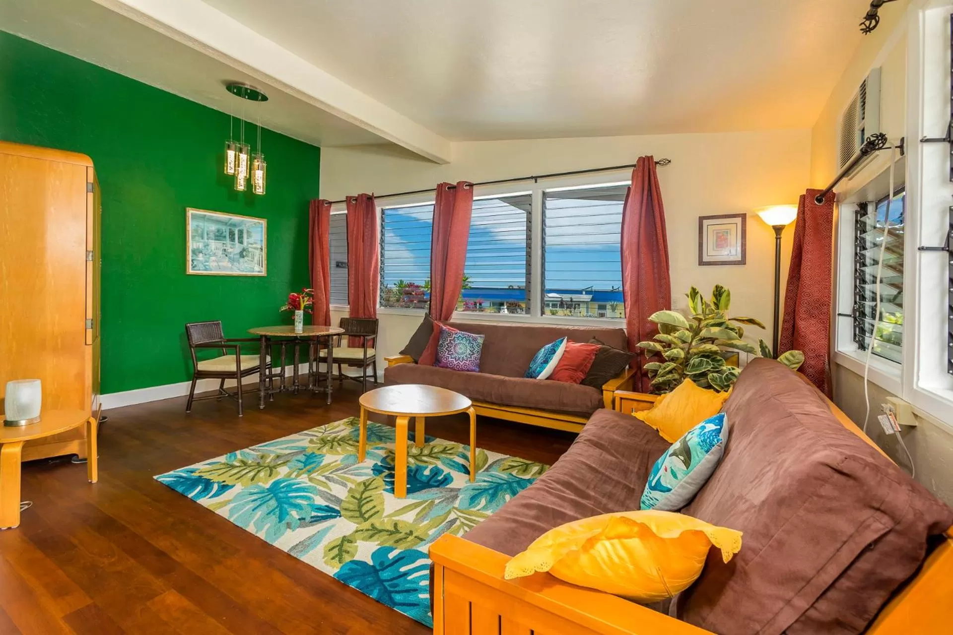 Living room in Luana Inn