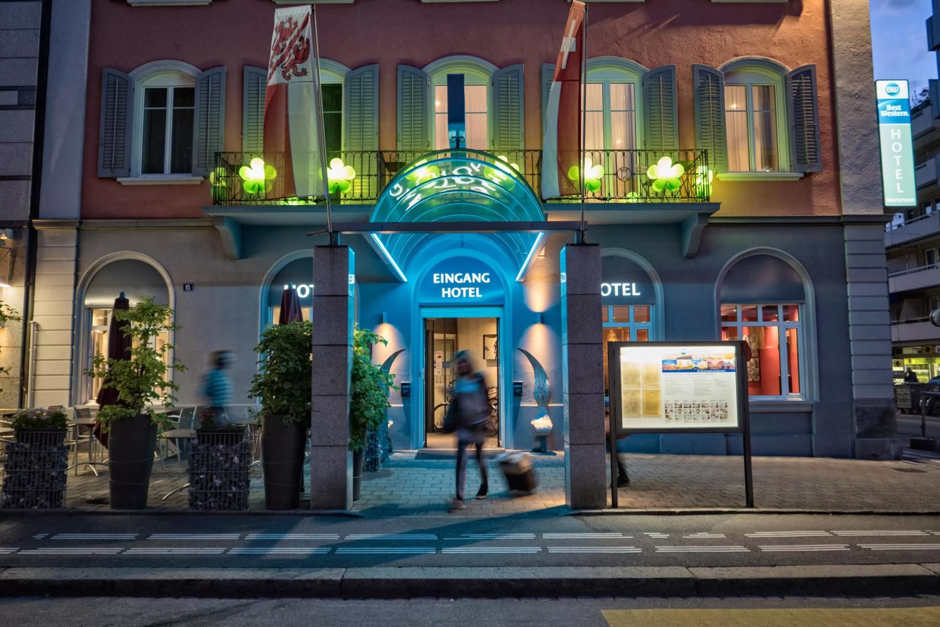 Facade/entrance in Hotel Wartmann am Bahnhof