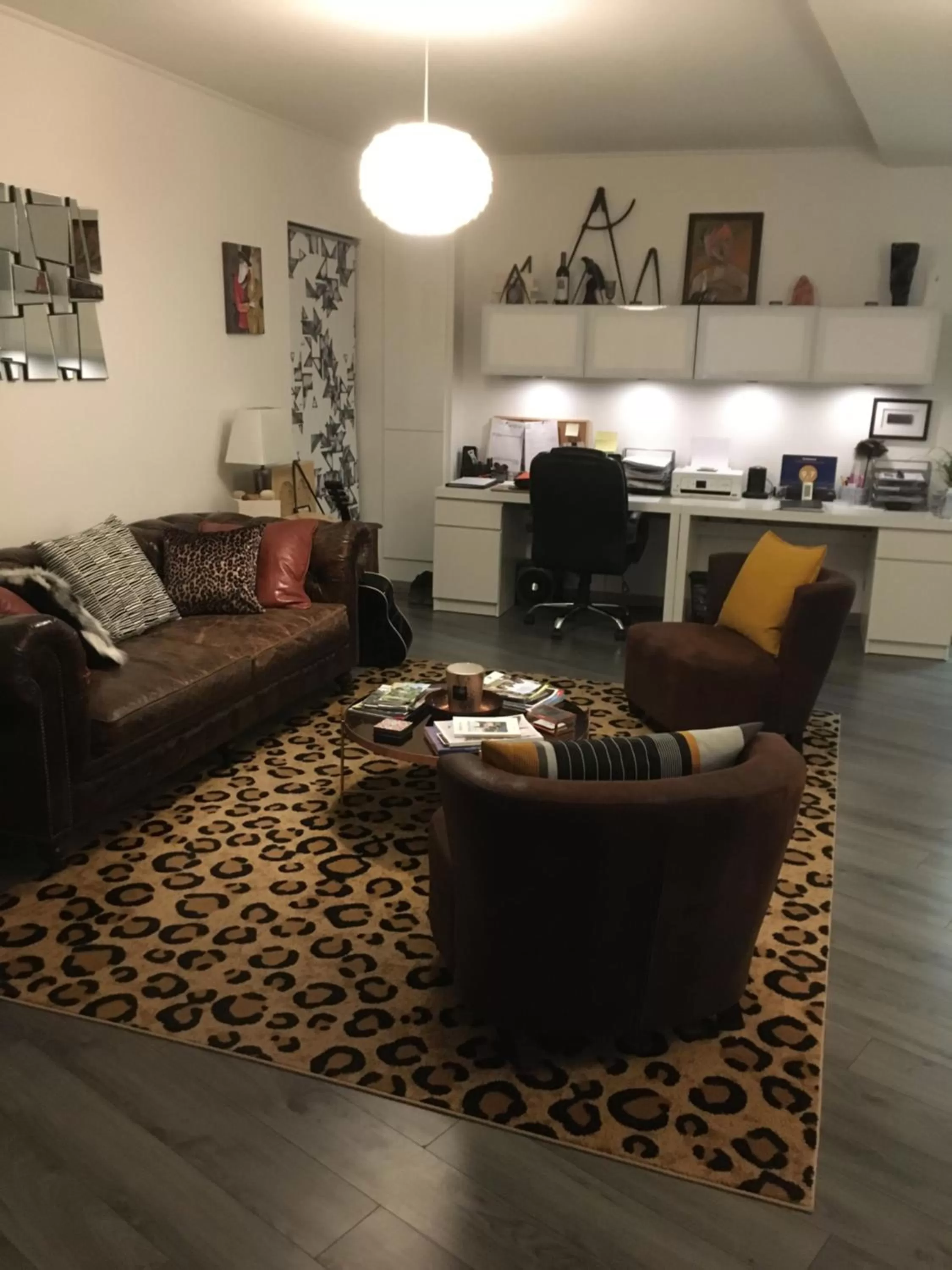 Seating area in Les Halles Chambre D'hôtes