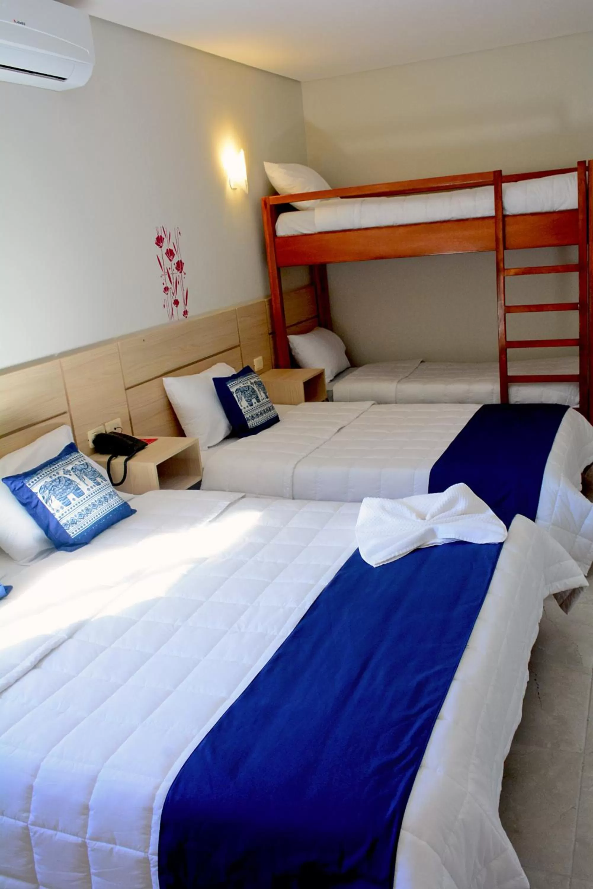 bunk bed, Bed in Mandala Hotel