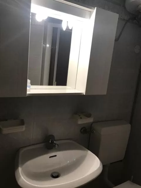 Bathroom in Hotel Carillon