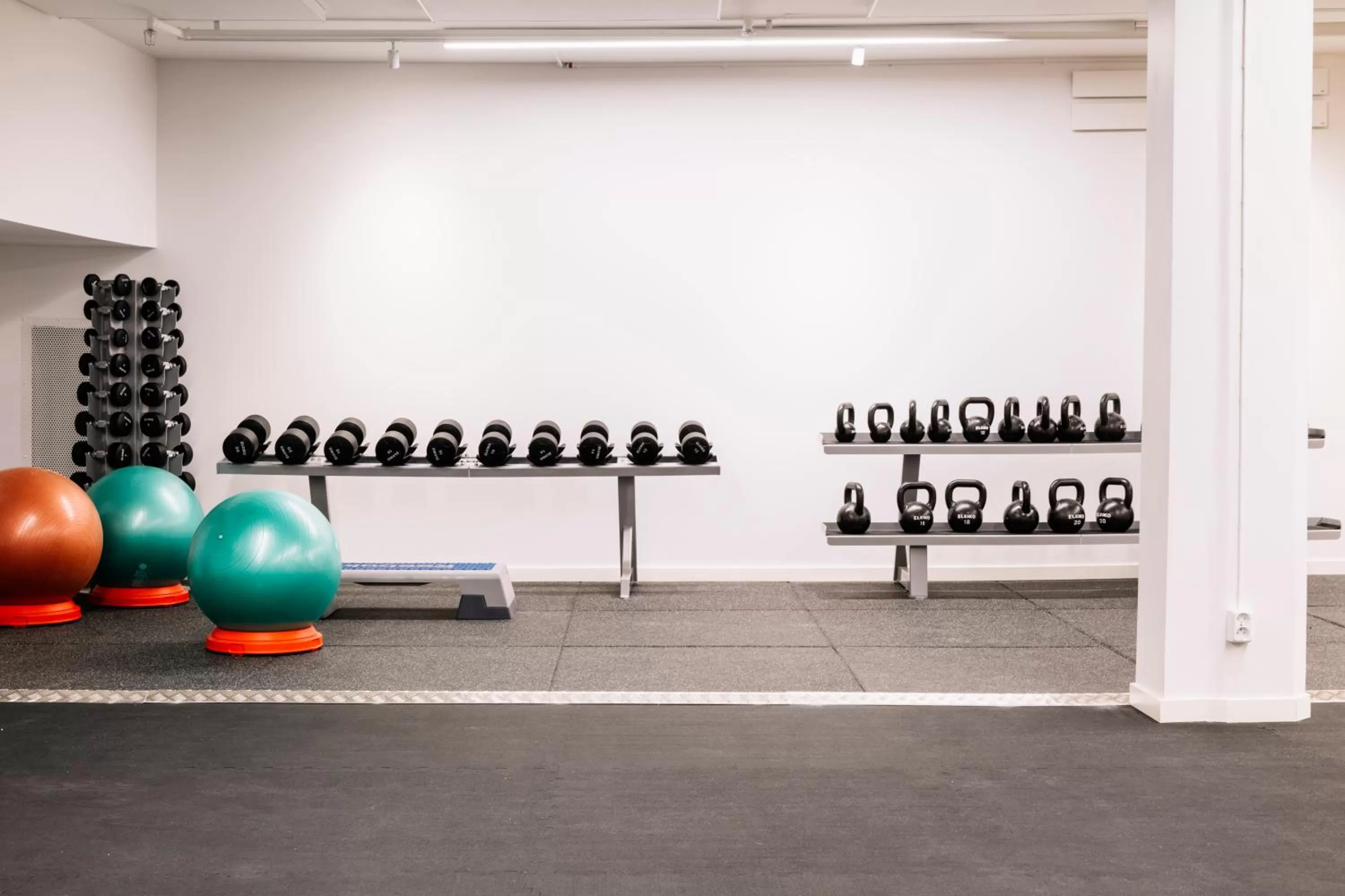 Fitness centre/facilities in Kom Family