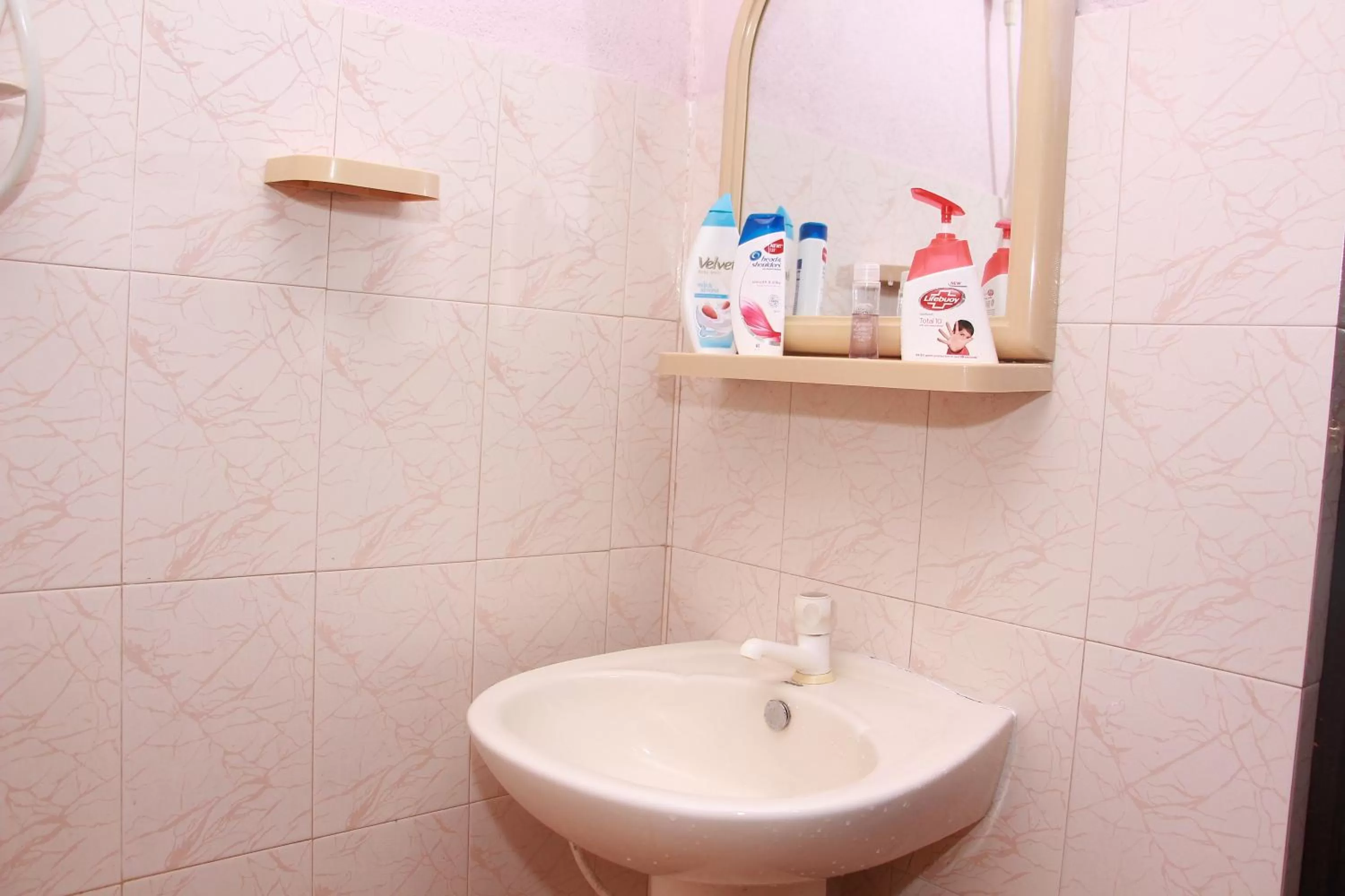 Bathroom in Jumera Villa Mirissa