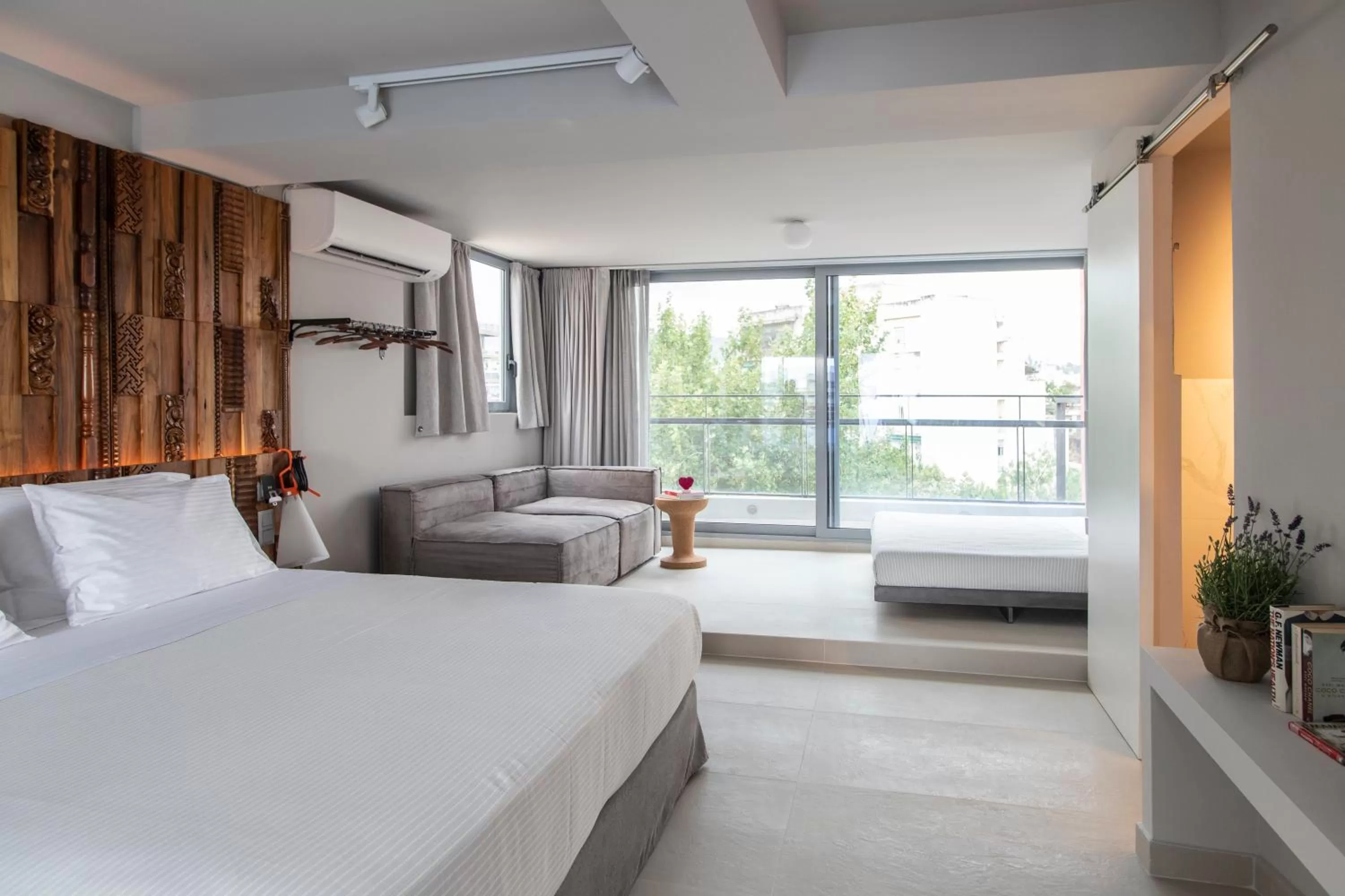 Photo of the whole room in Bespoke House Athens