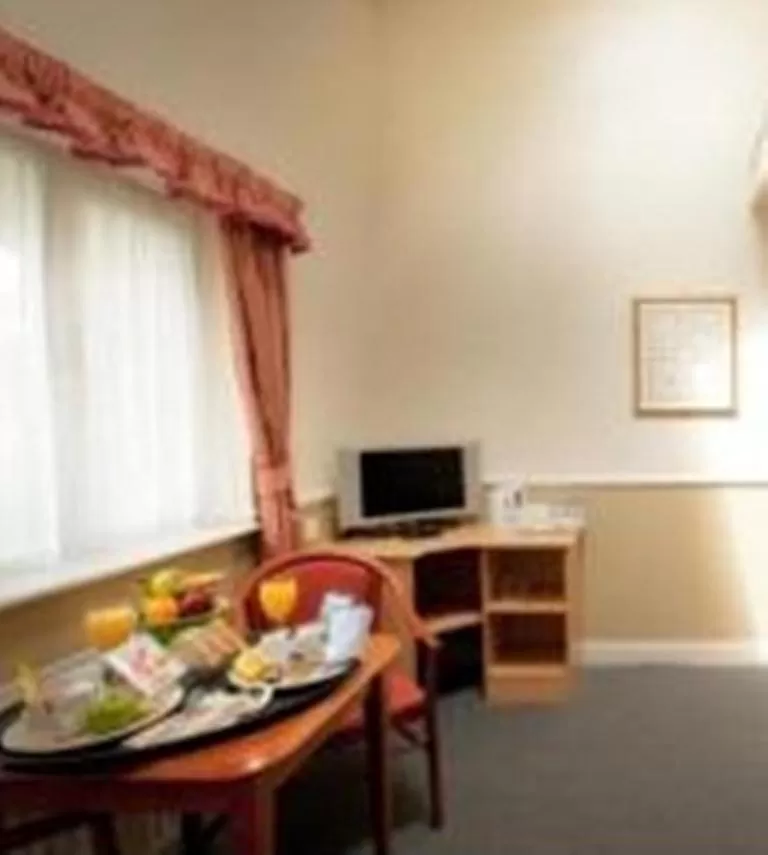Photo of the whole room in Moreton Park Hotel