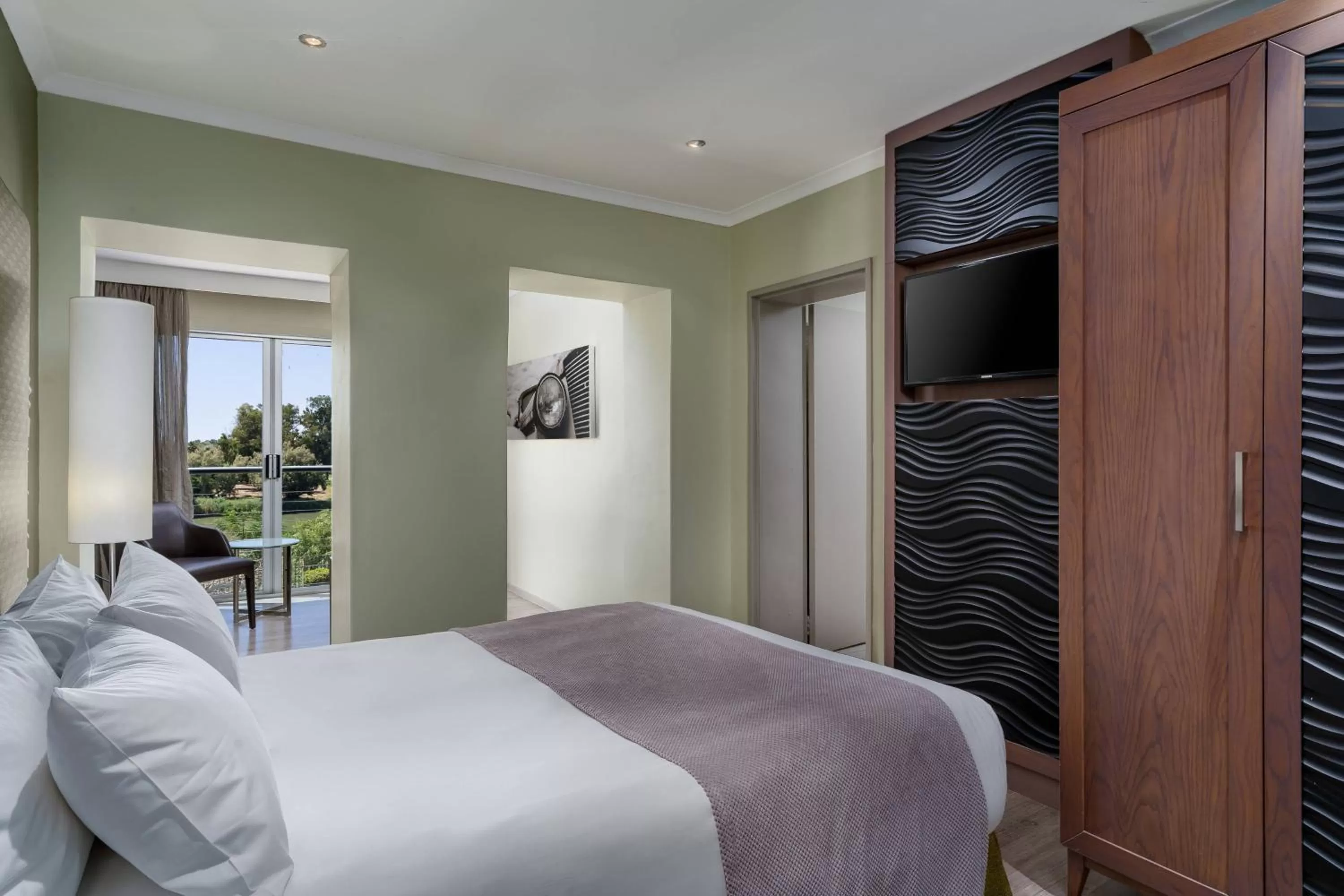 Photo of the whole room, Bed in Protea Hotel by Marriott Upington