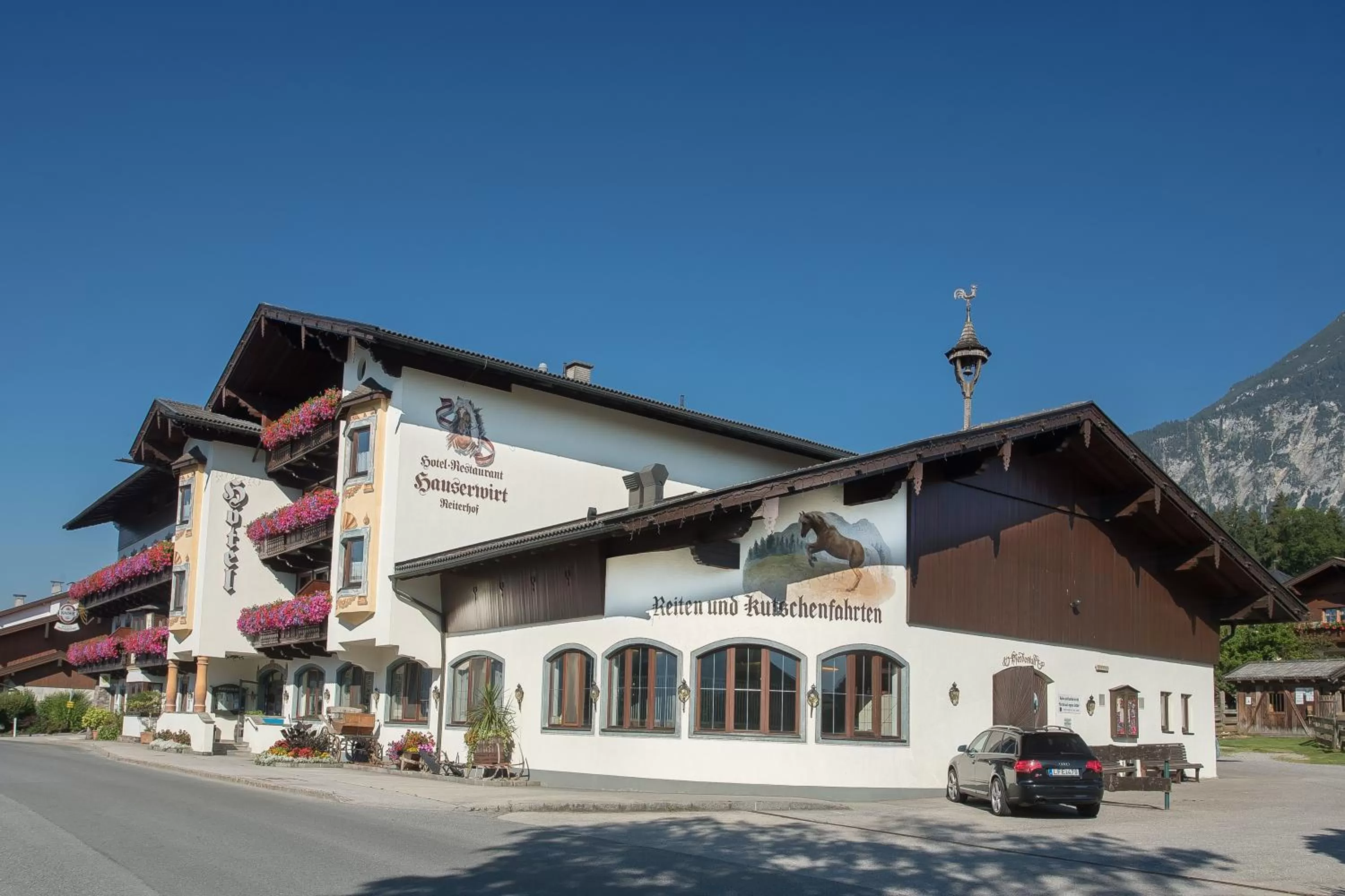 Facade/entrance, Property Building in Hotel Hauserwirt