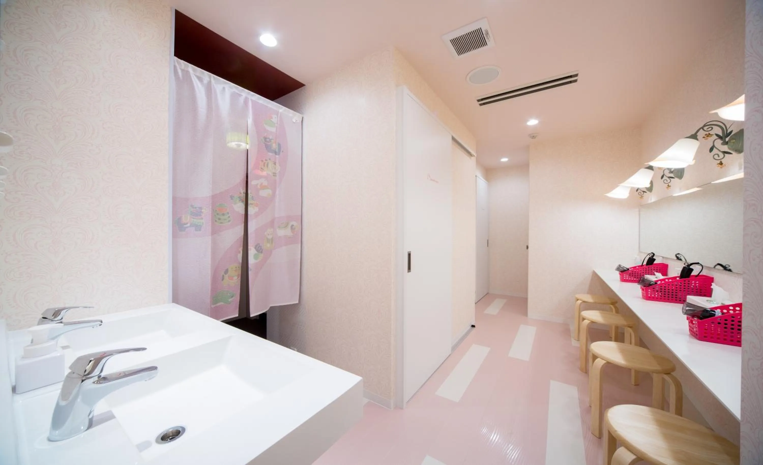 Spa and wellness centre/facilities in HOSTEL WASABI Nagoya Ekimae