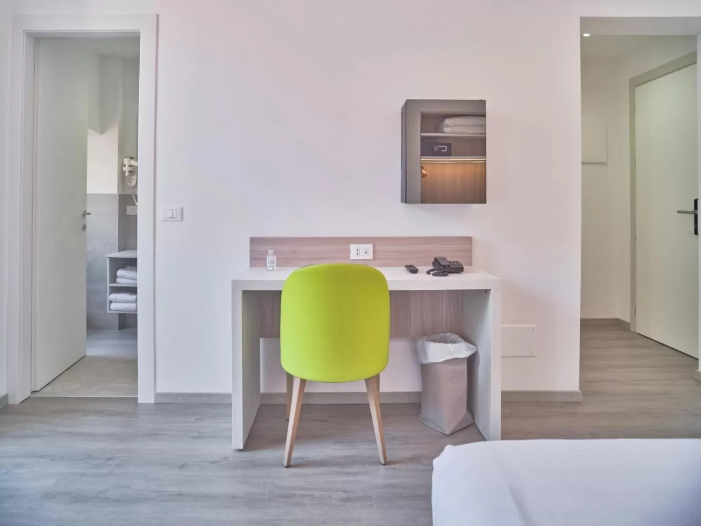 Communal lounge/ TV room in Hotel Medusa